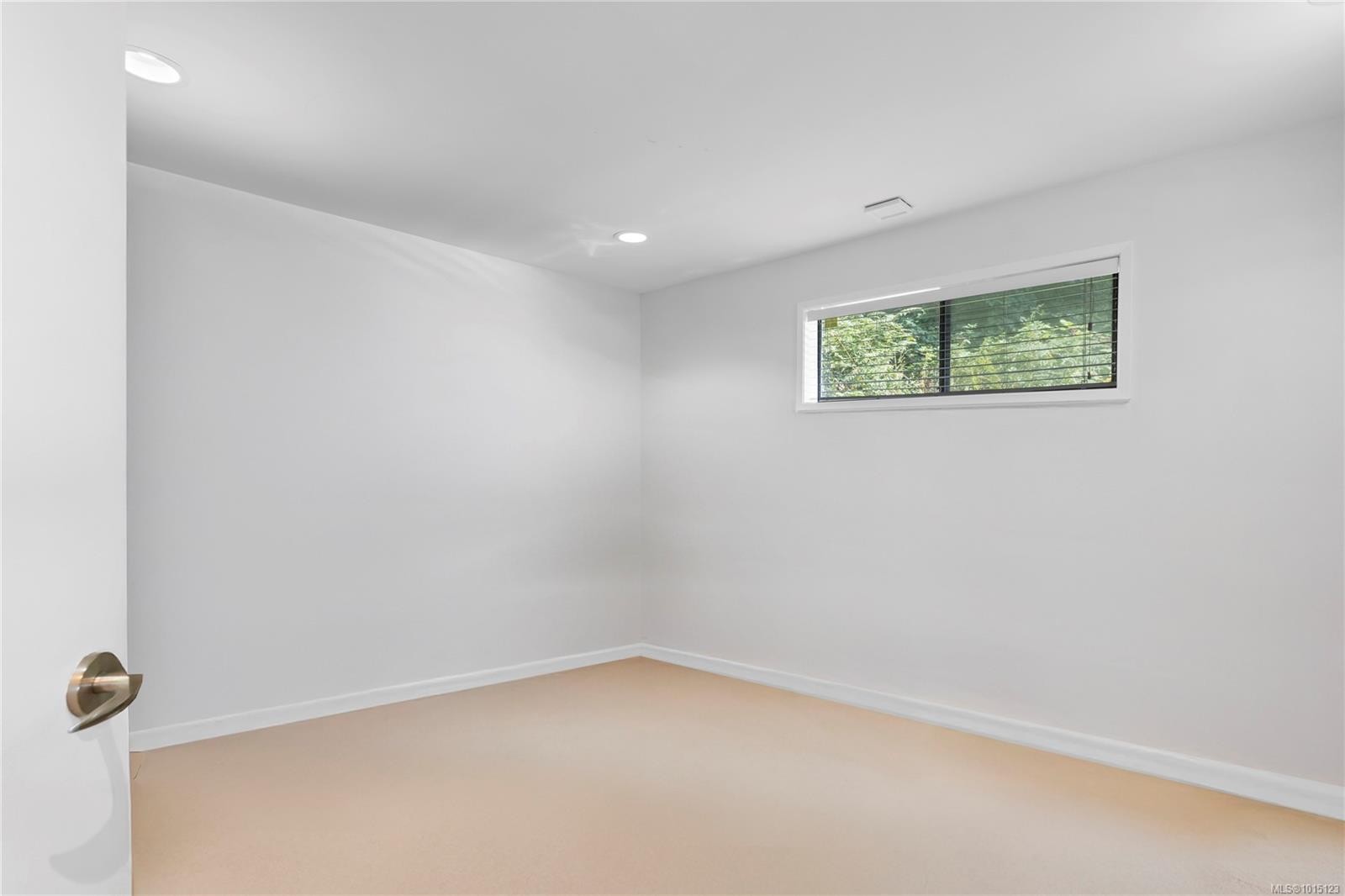 2530 Spring Beach Dr, Gabriola Island, BC