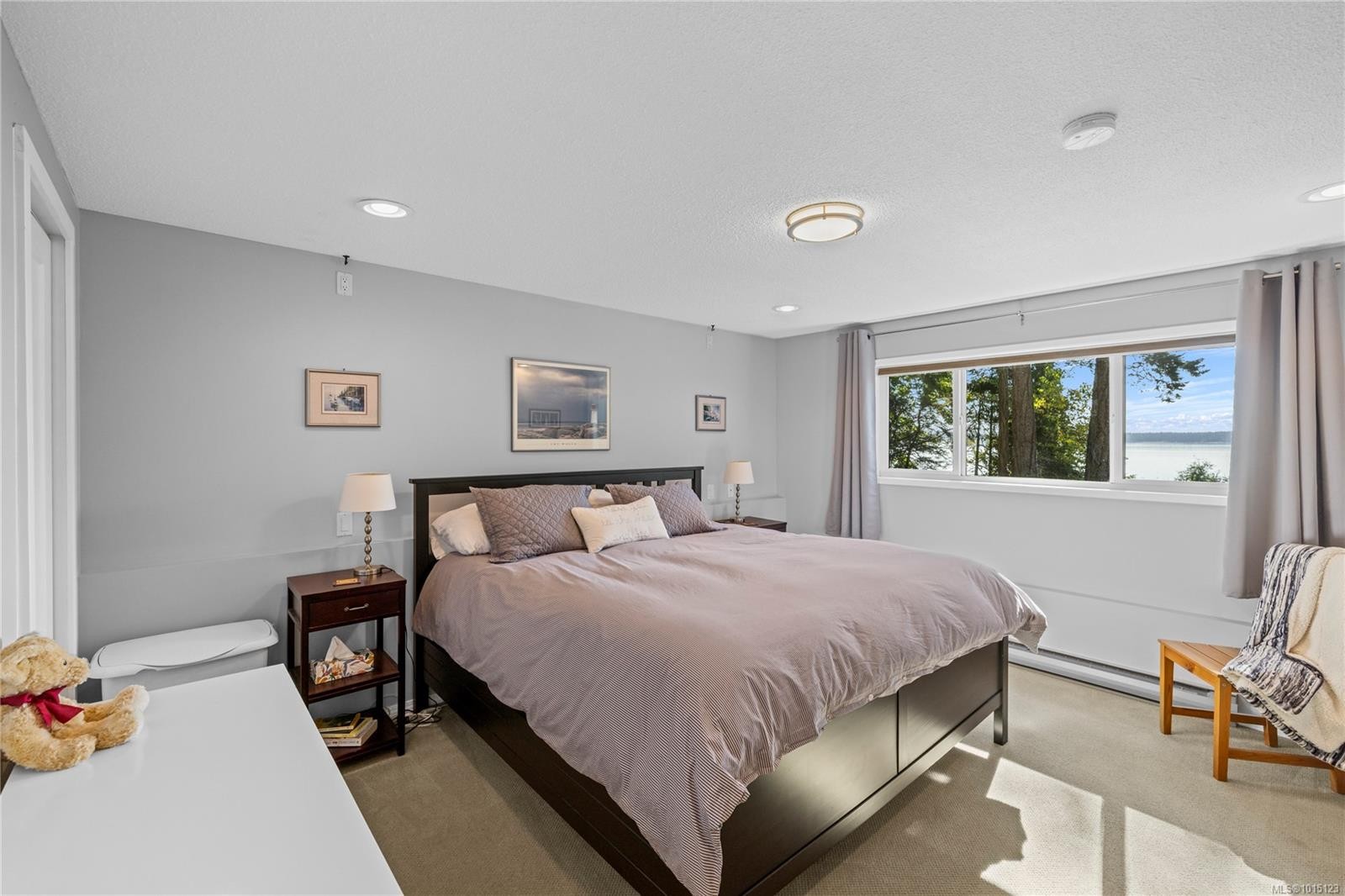 2530 Spring Beach Dr, Gabriola Island, BC