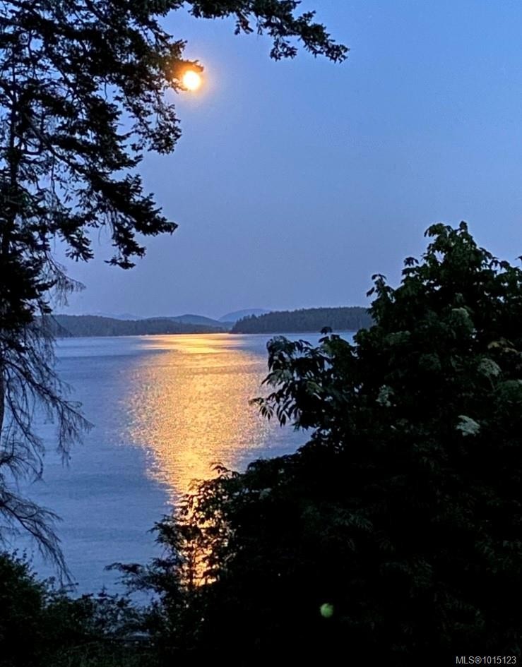 2530 Spring Beach Dr, Gabriola Island, BC