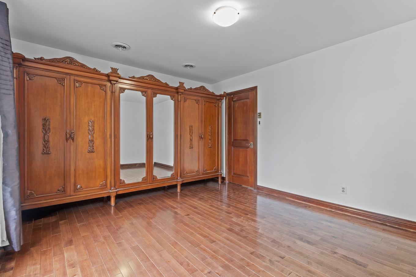 Primary bedroom - 3018 Rue William, Longueuil (Saint-Hubert), QC - Indoor Photo Showing Other Room
