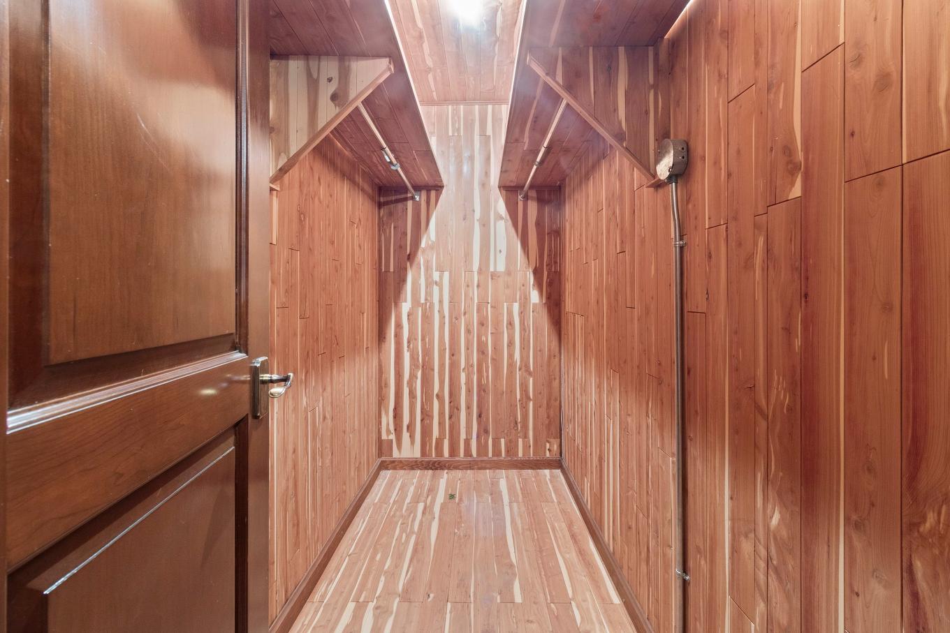 Storage - 3018 Rue William, Longueuil (Saint-Hubert), QC - Indoor Photo Showing Other Room