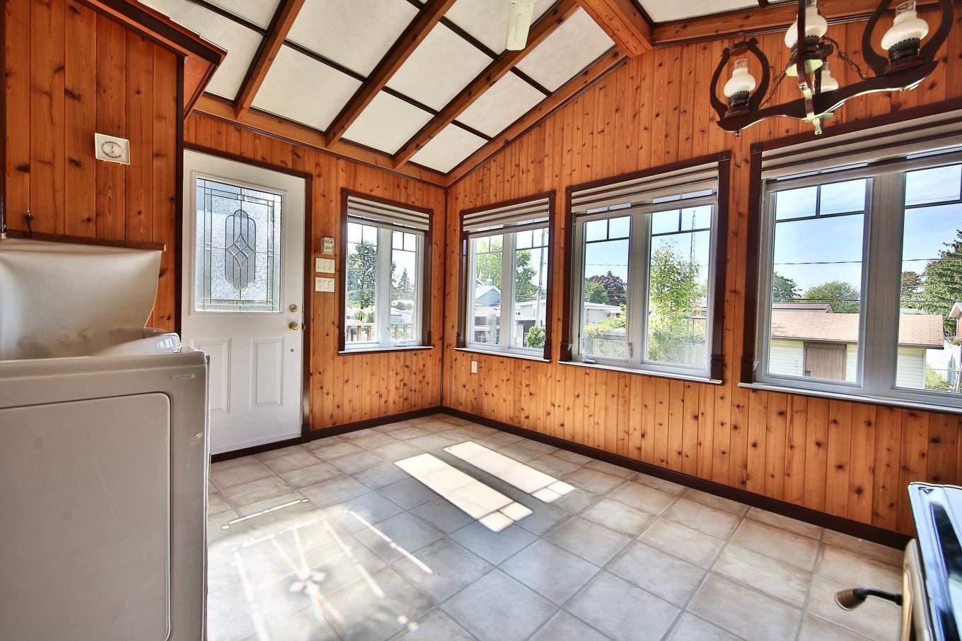 Solarium/Sunroom - 820 Rue Martin, Longueuil (Saint-Hubert), QC - Indoor