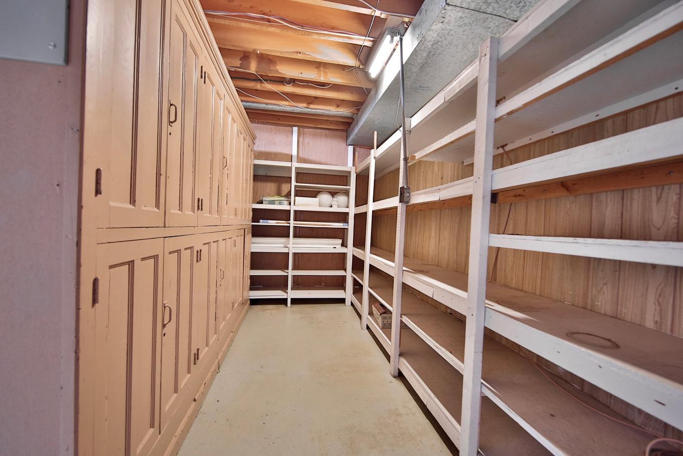 Storage - 820 Rue Martin, Longueuil (Saint-Hubert), QC - Indoor With Storage