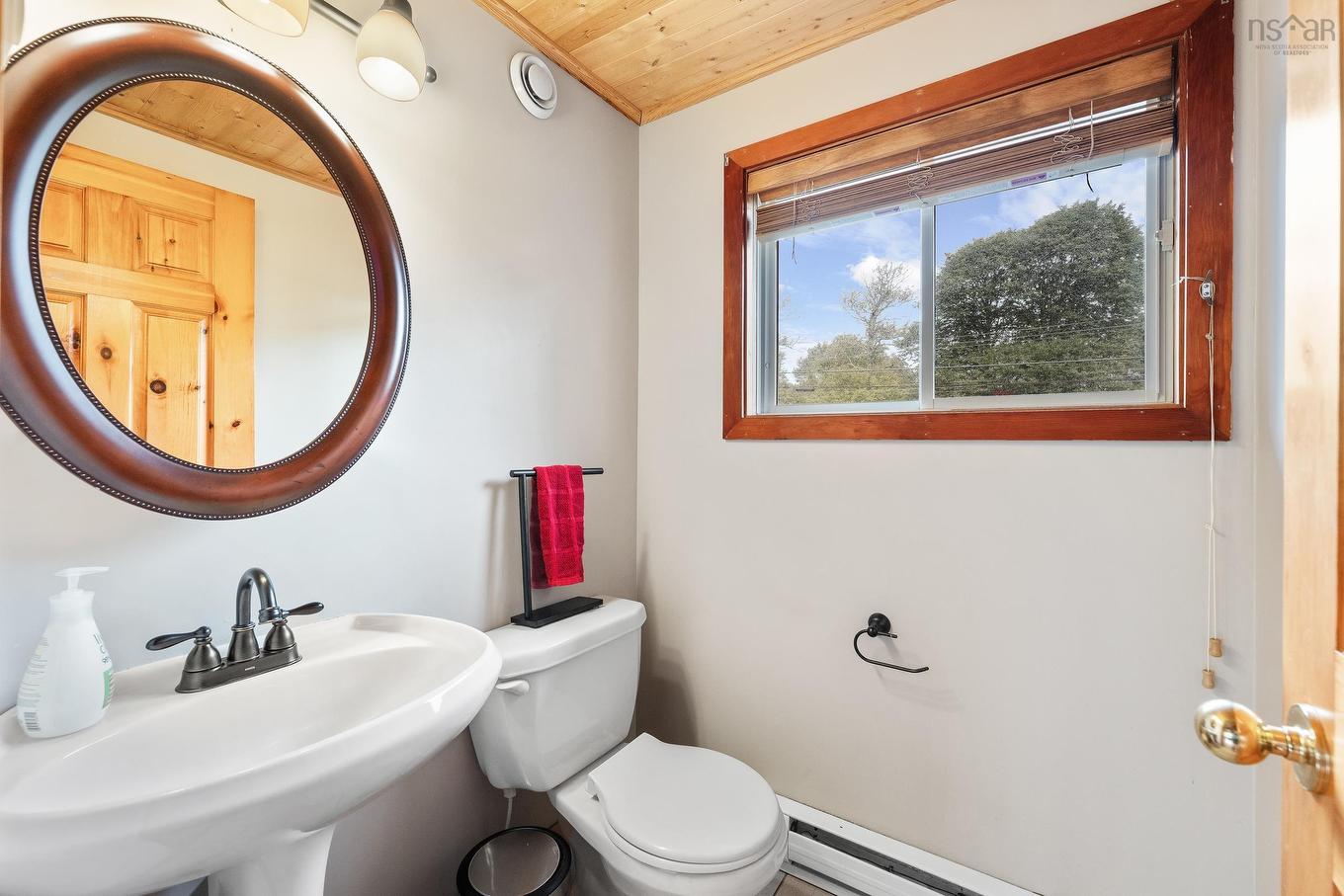 10247 Highway 3, Arcadia, NS