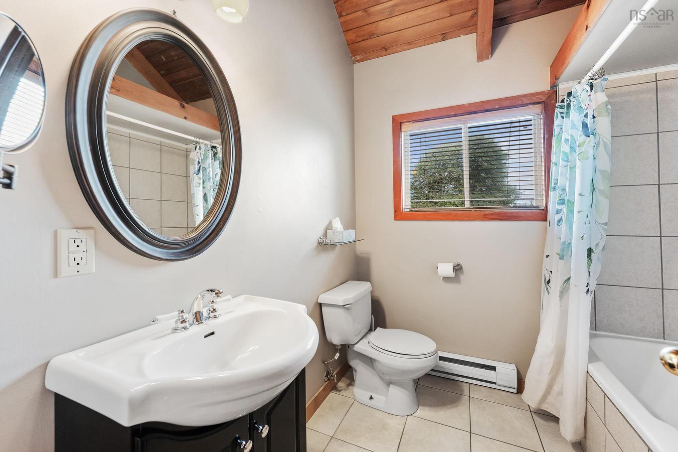 10247 Highway 3, Arcadia, NS