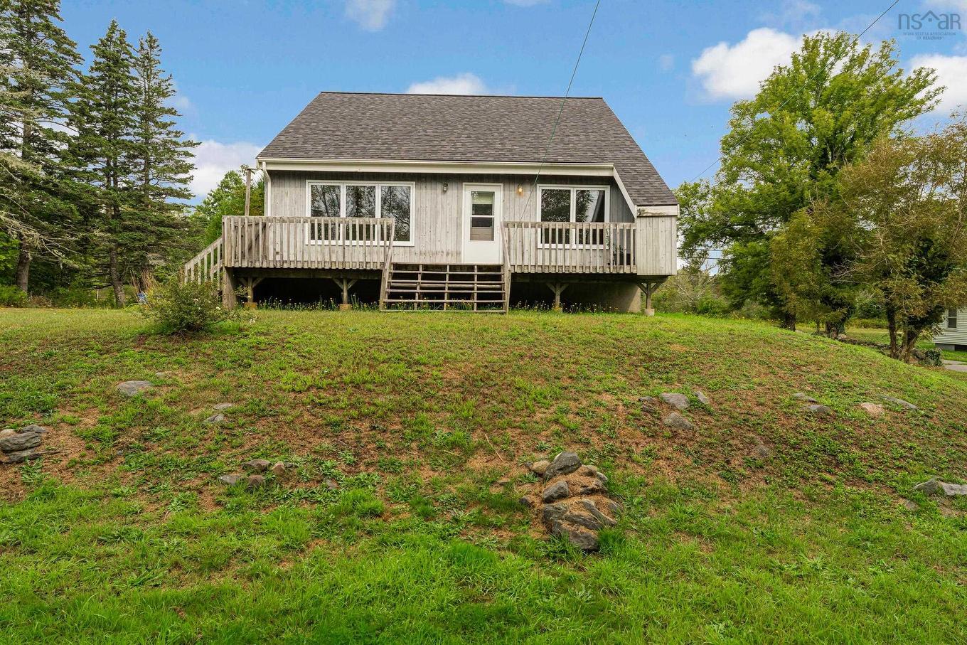 10247 Highway 3, Arcadia, NS