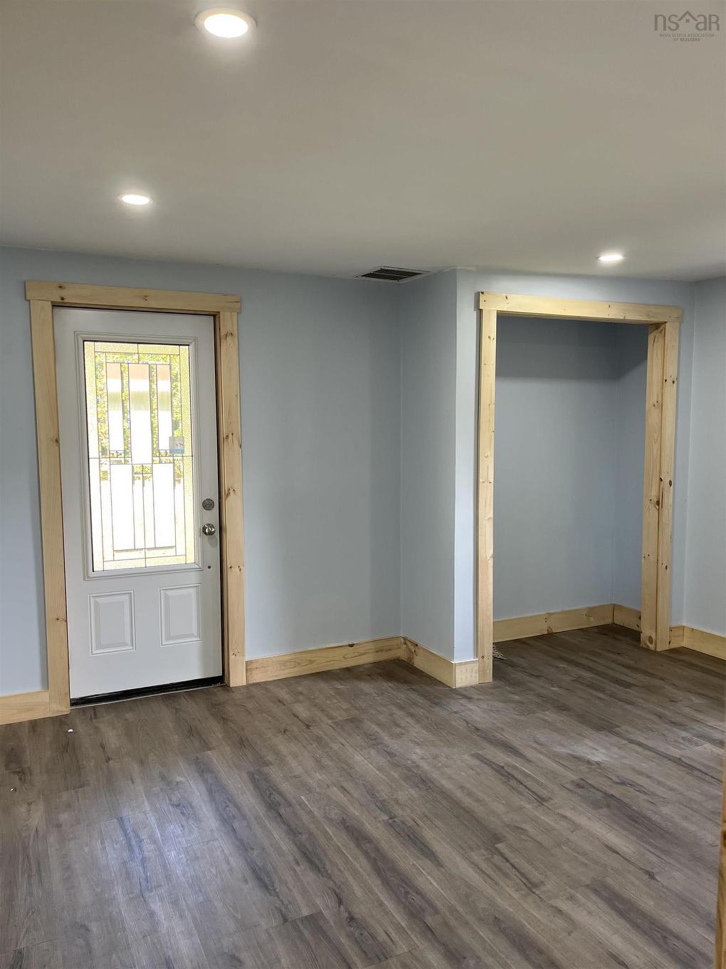 9744 Highway 8, Caledonia, NS