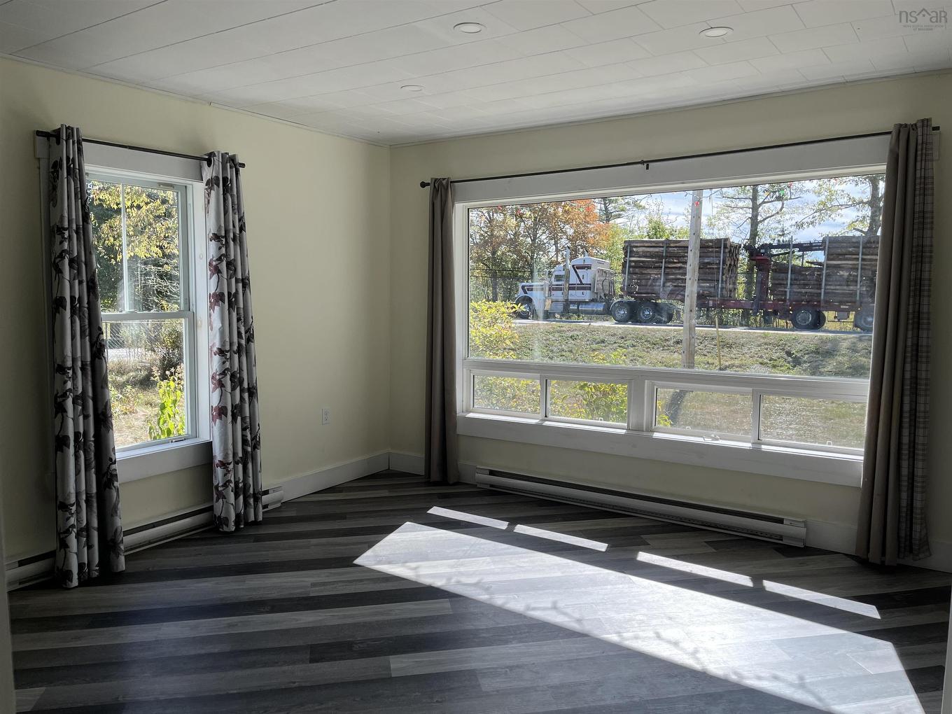 9744 Highway 8, Caledonia, NS