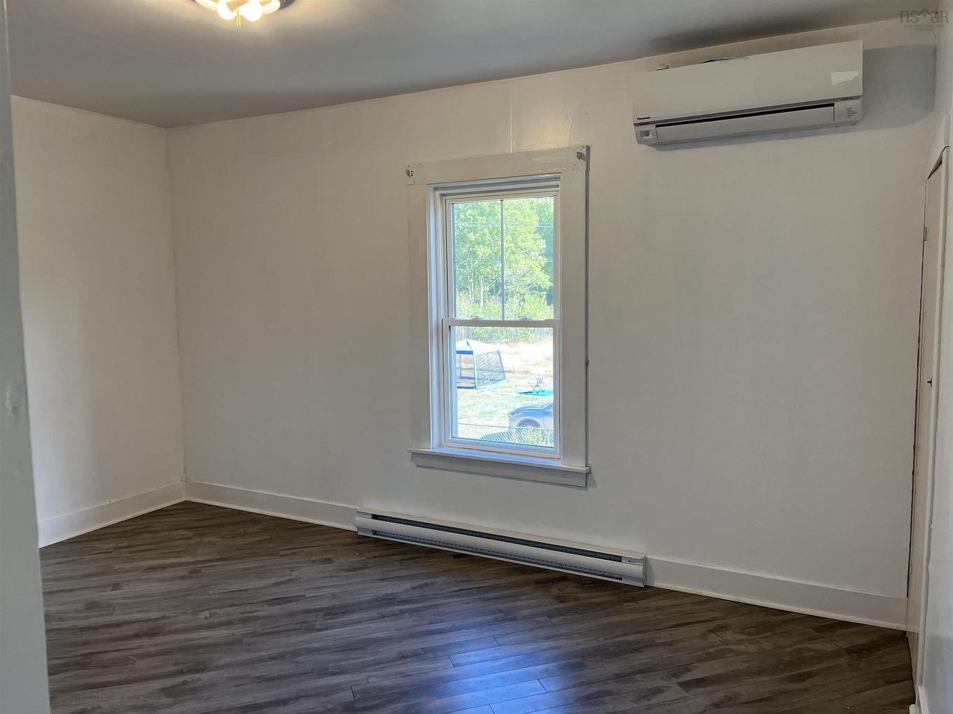 9744 Highway 8, Caledonia, NS