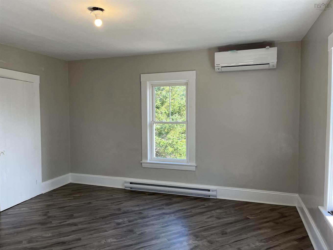 9744 Highway 8, Caledonia, NS