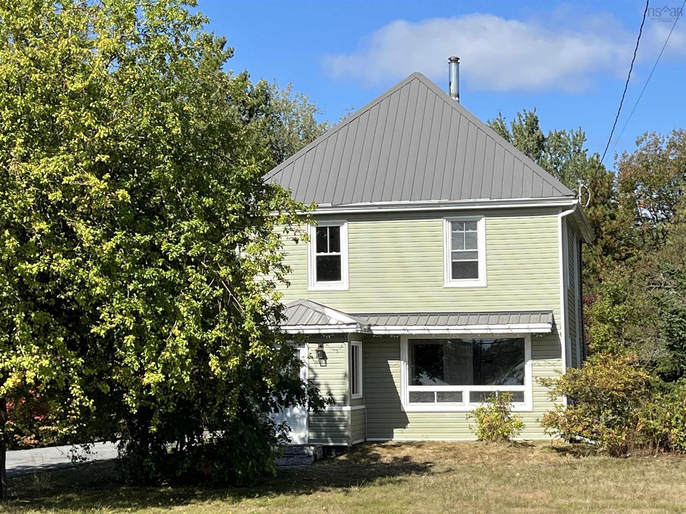 9744 Highway 8, Caledonia, NS