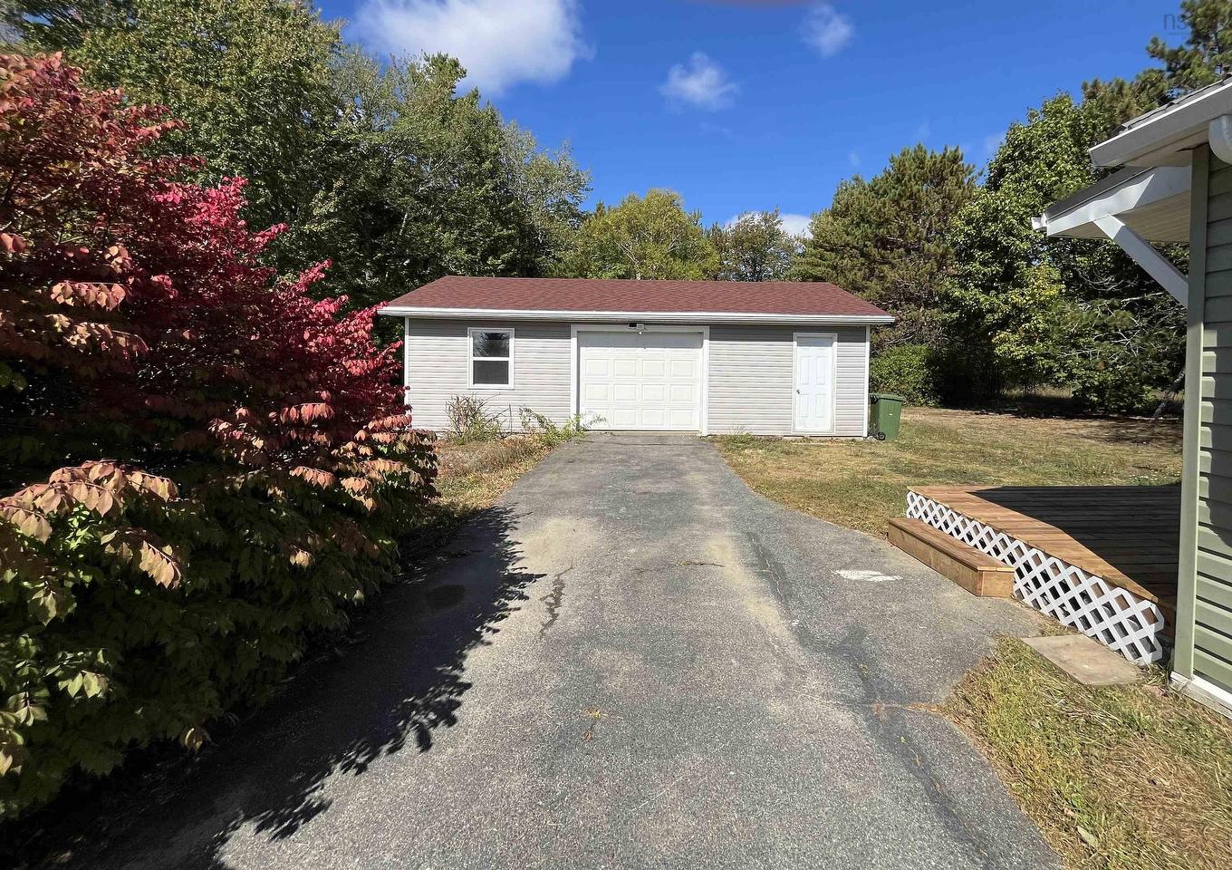 9744 Highway 8, Caledonia, NS