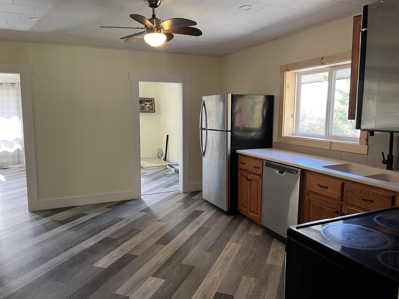 9744 Highway 8, Caledonia, NS