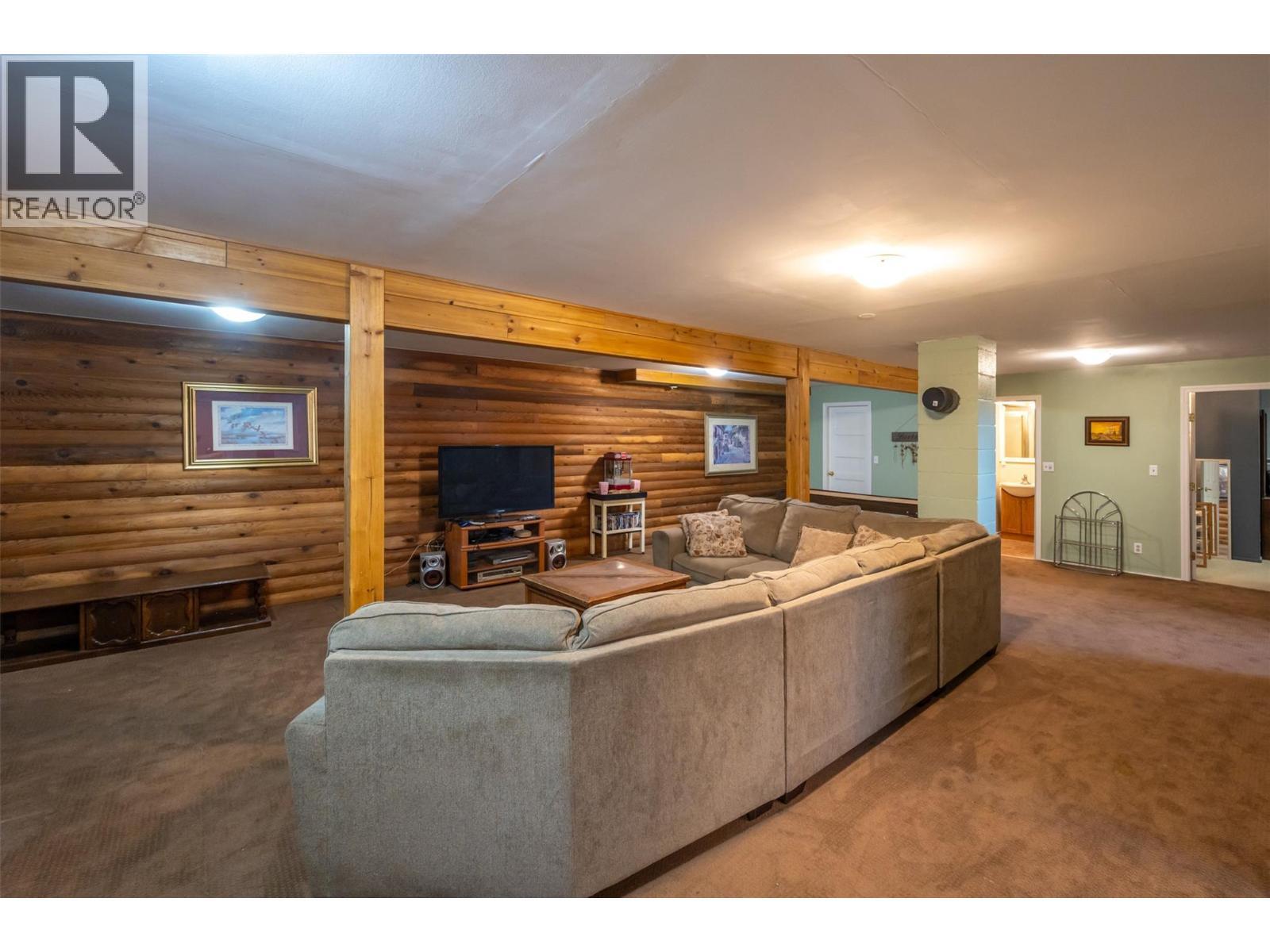 Family Room - 16339 Old Richter Pass Road, Osoyoos, BC - Indoor Photo Showing Living Room With Fireplace