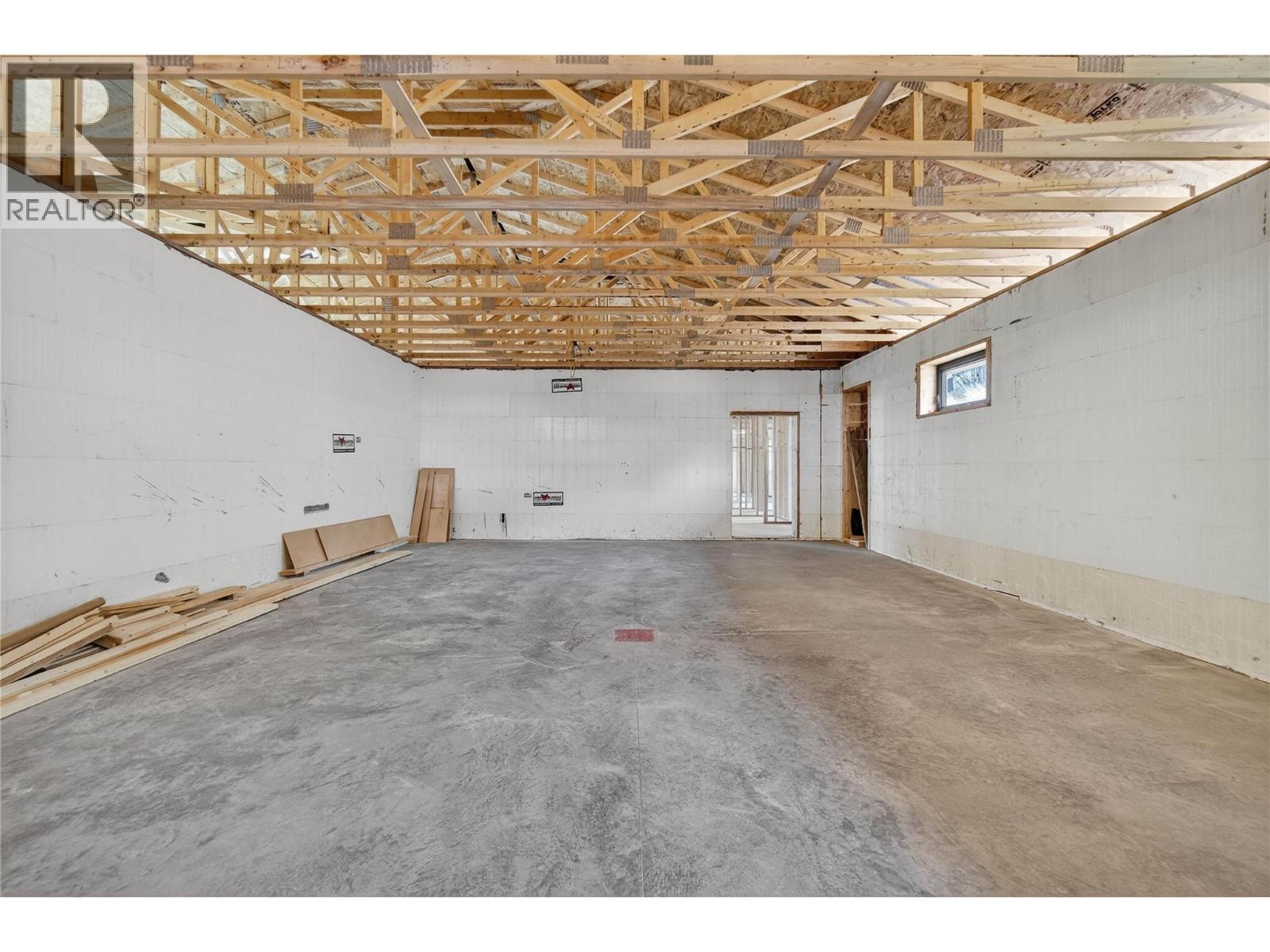 4 Kault Hill Road Unit# 5 Lot# 6, Tappen, BC - Indoor