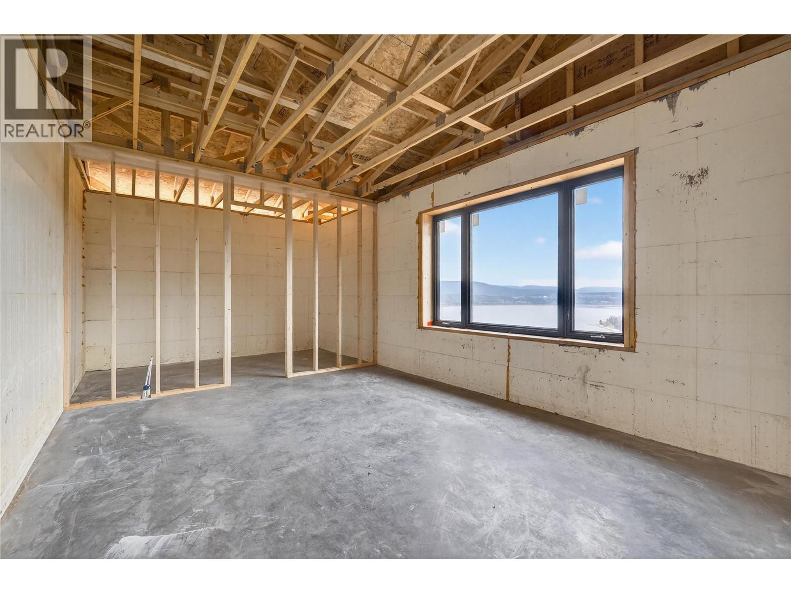 4 Kault Hill Road Unit# 5 Lot# 6, Tappen, BC - Indoor Photo Showing Other Room