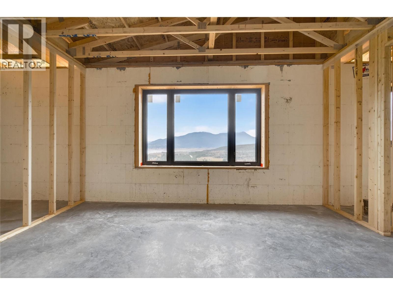 4 Kault Hill Road Unit# 5 Lot# 6, Tappen, BC - Indoor Photo Showing Basement