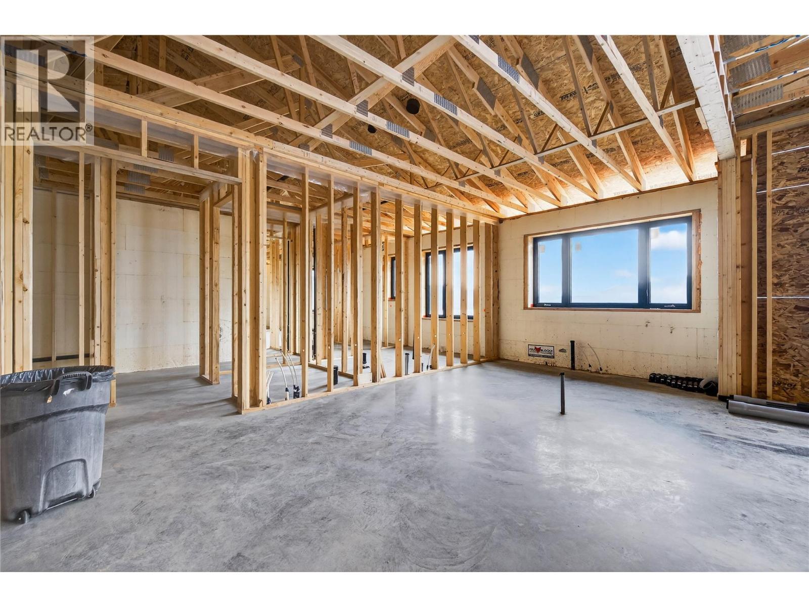 4 Kault Hill Road Unit# 5 Lot# 6, Tappen, BC - Indoor Photo Showing Other Room