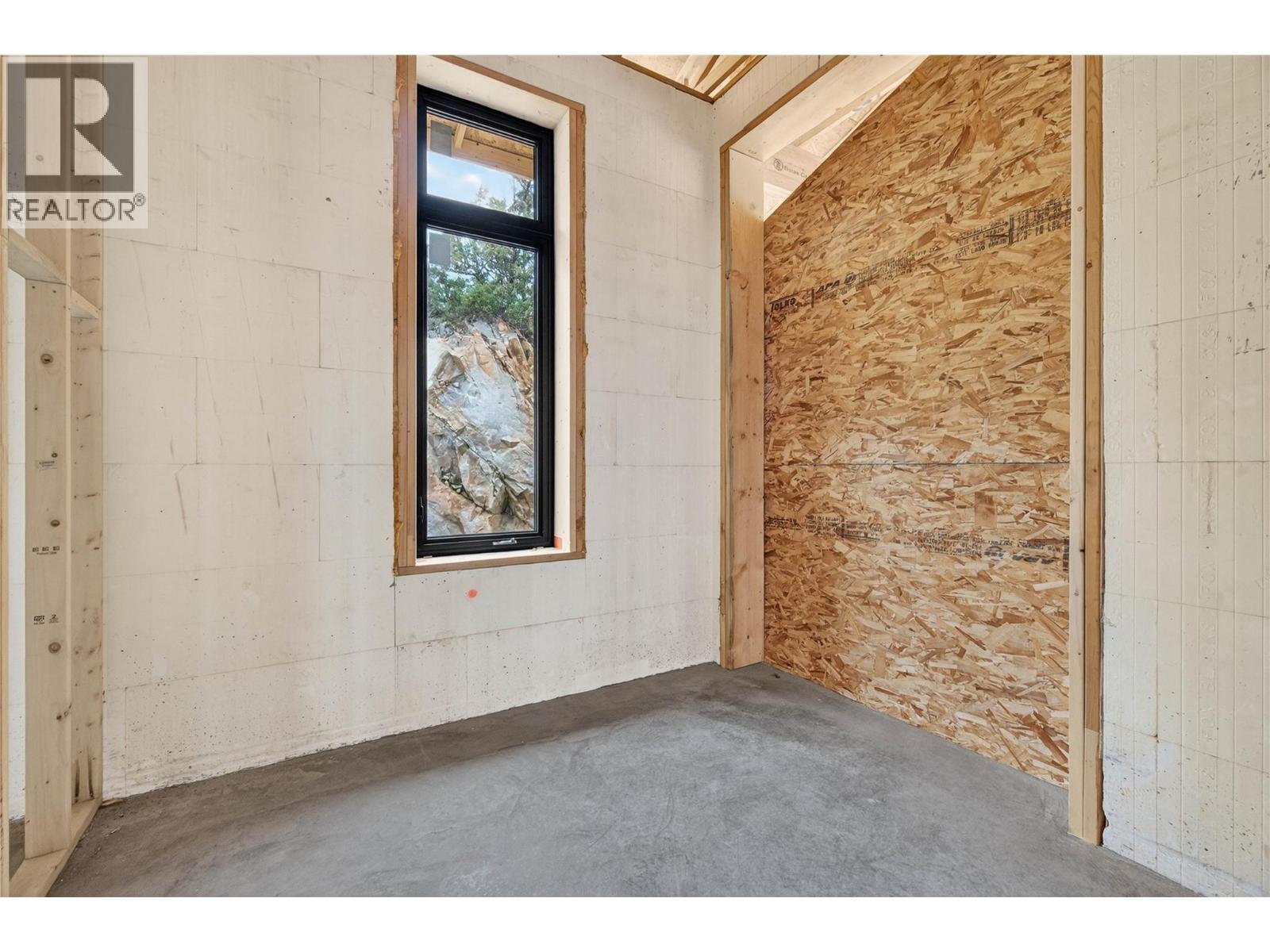 4 Kault Hill Road Unit# 5 Lot# 6, Tappen, BC - Indoor Photo Showing Other Room