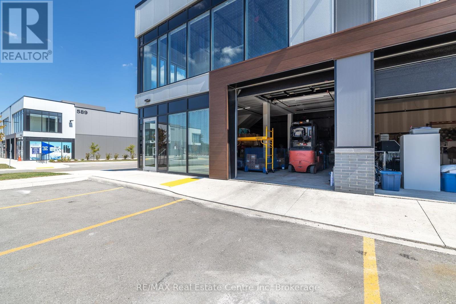 8 - 587 Hanlon Creek Boulevard, Guelph (Kortright Hills), ON