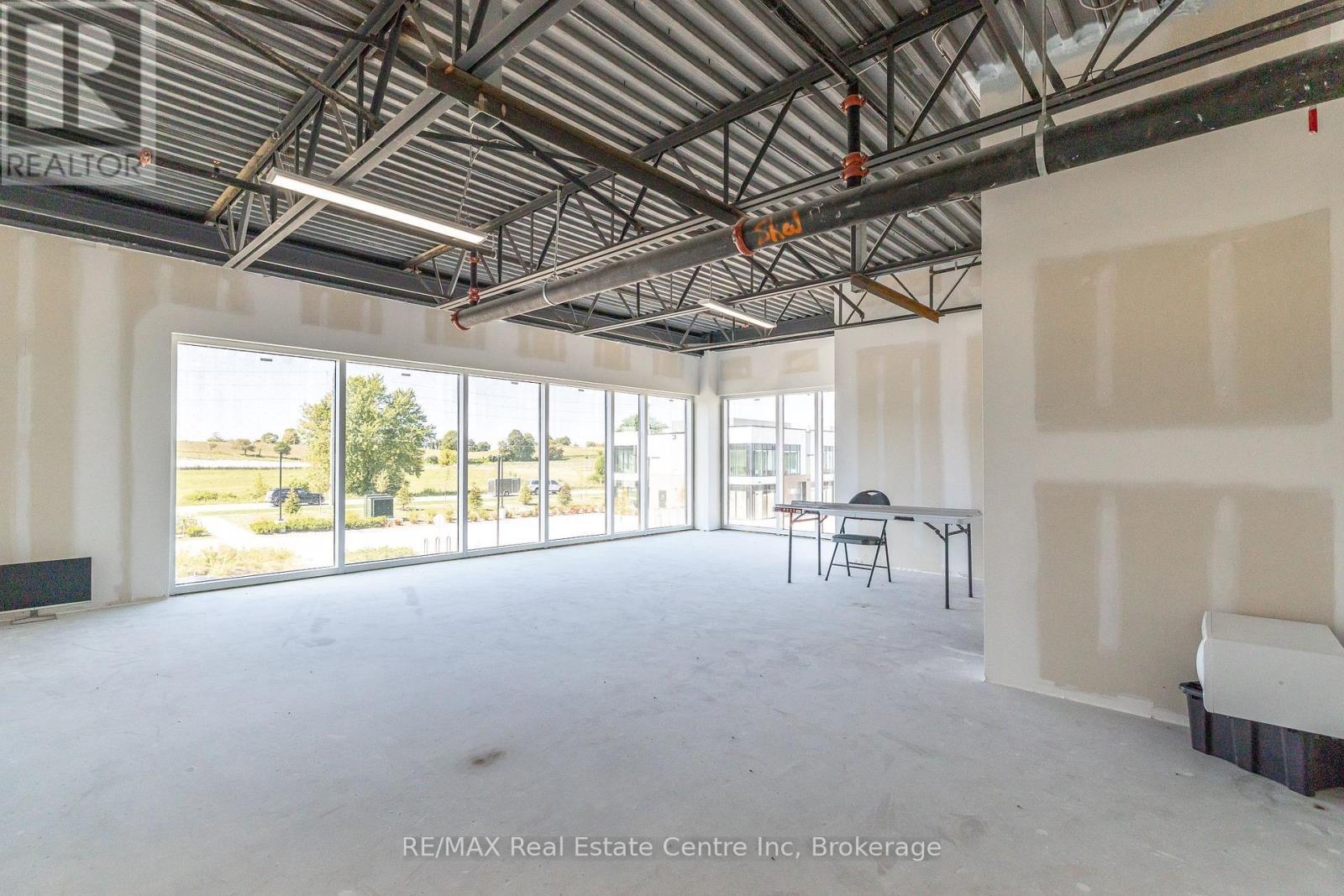 8 - 587 Hanlon Creek Boulevard, Guelph (Kortright Hills), ON