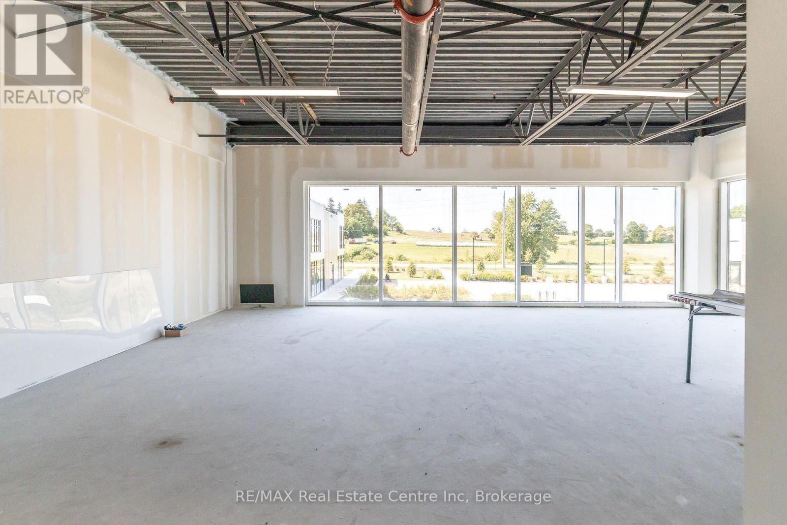 8 - 587 Hanlon Creek Boulevard, Guelph (Kortright Hills), ON