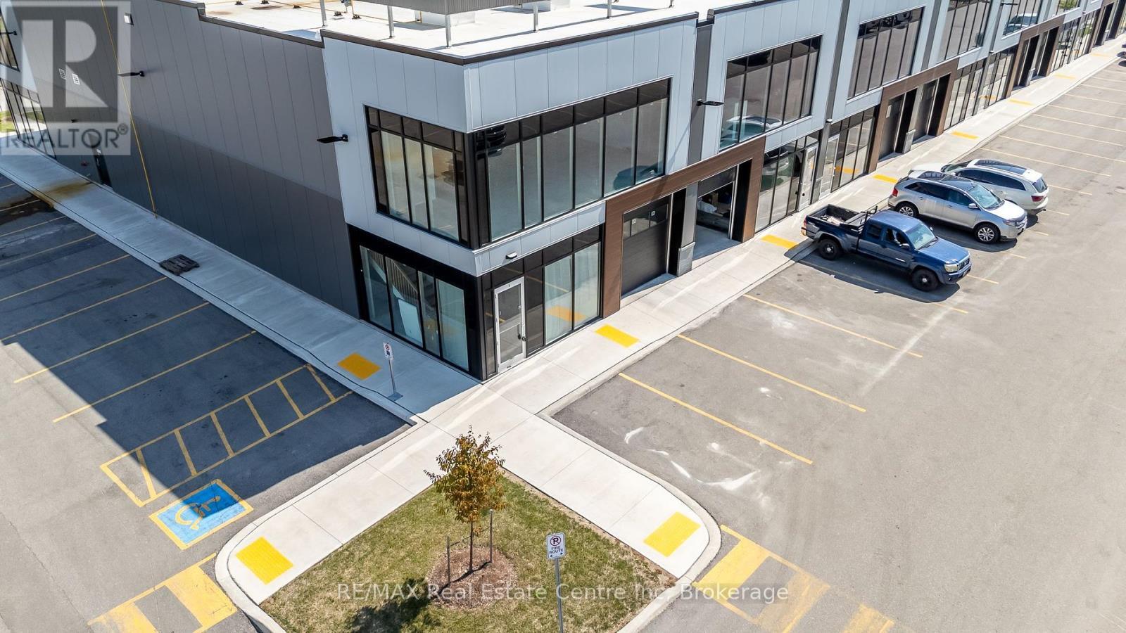 8 - 587 Hanlon Creek Boulevard, Guelph (Kortright Hills), ON