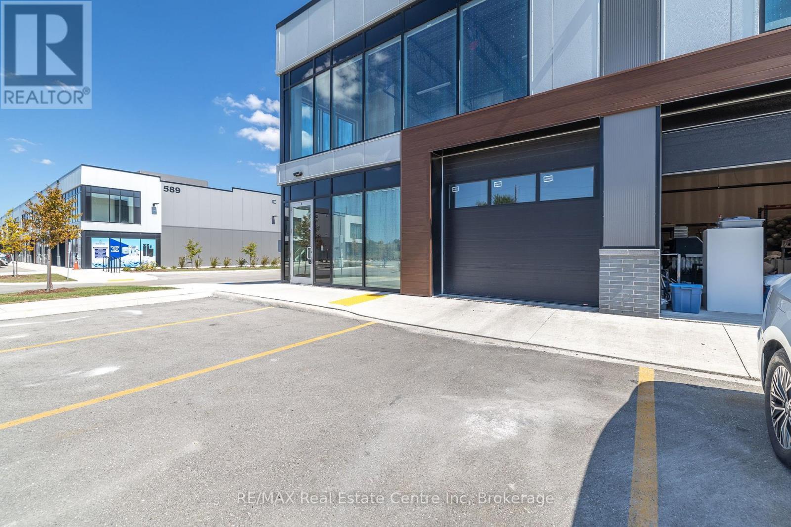 8 - 587 Hanlon Creek Boulevard, Guelph (Kortright Hills), ON