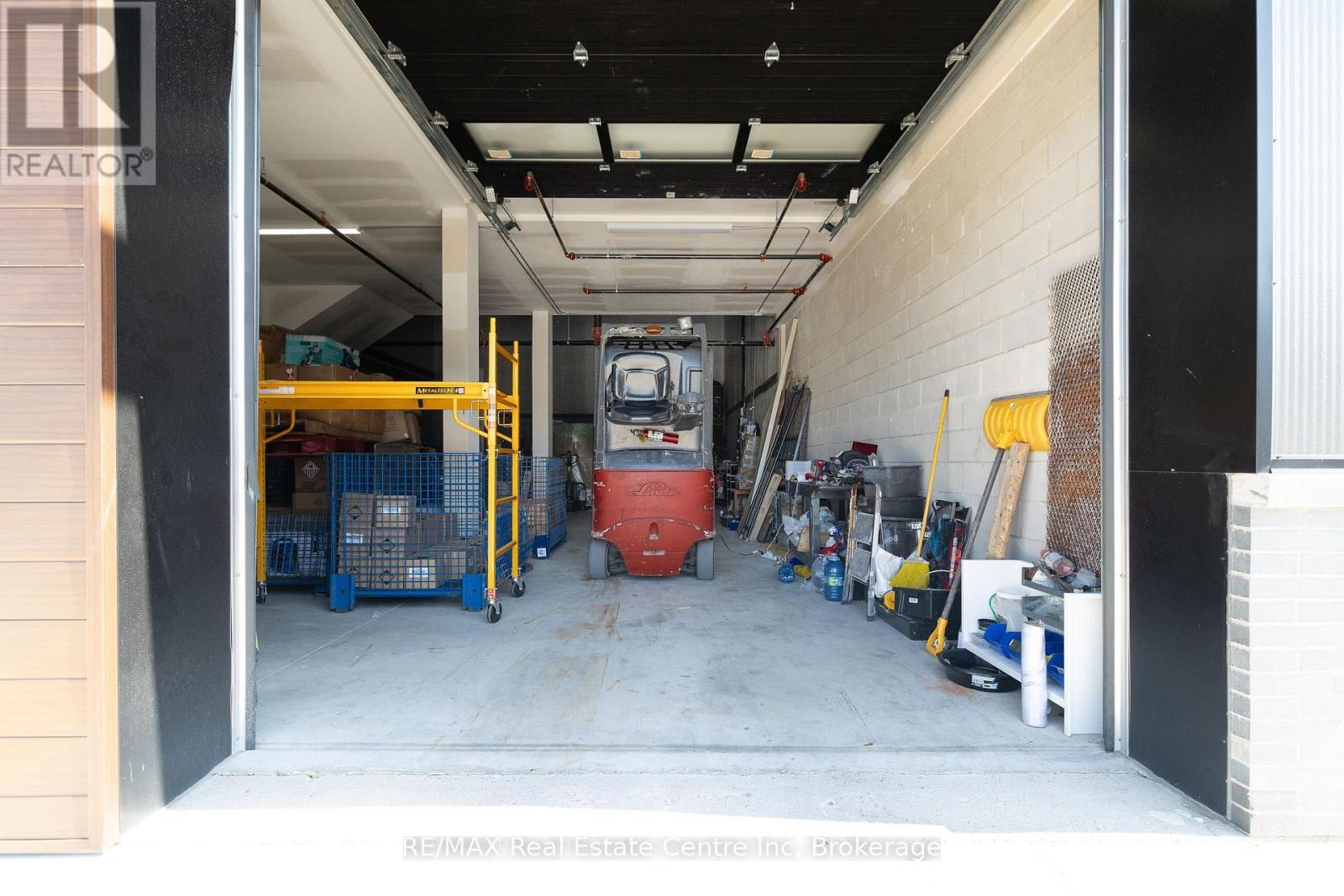 8 - 587 Hanlon Creek Boulevard, Guelph (Kortright Hills), ON