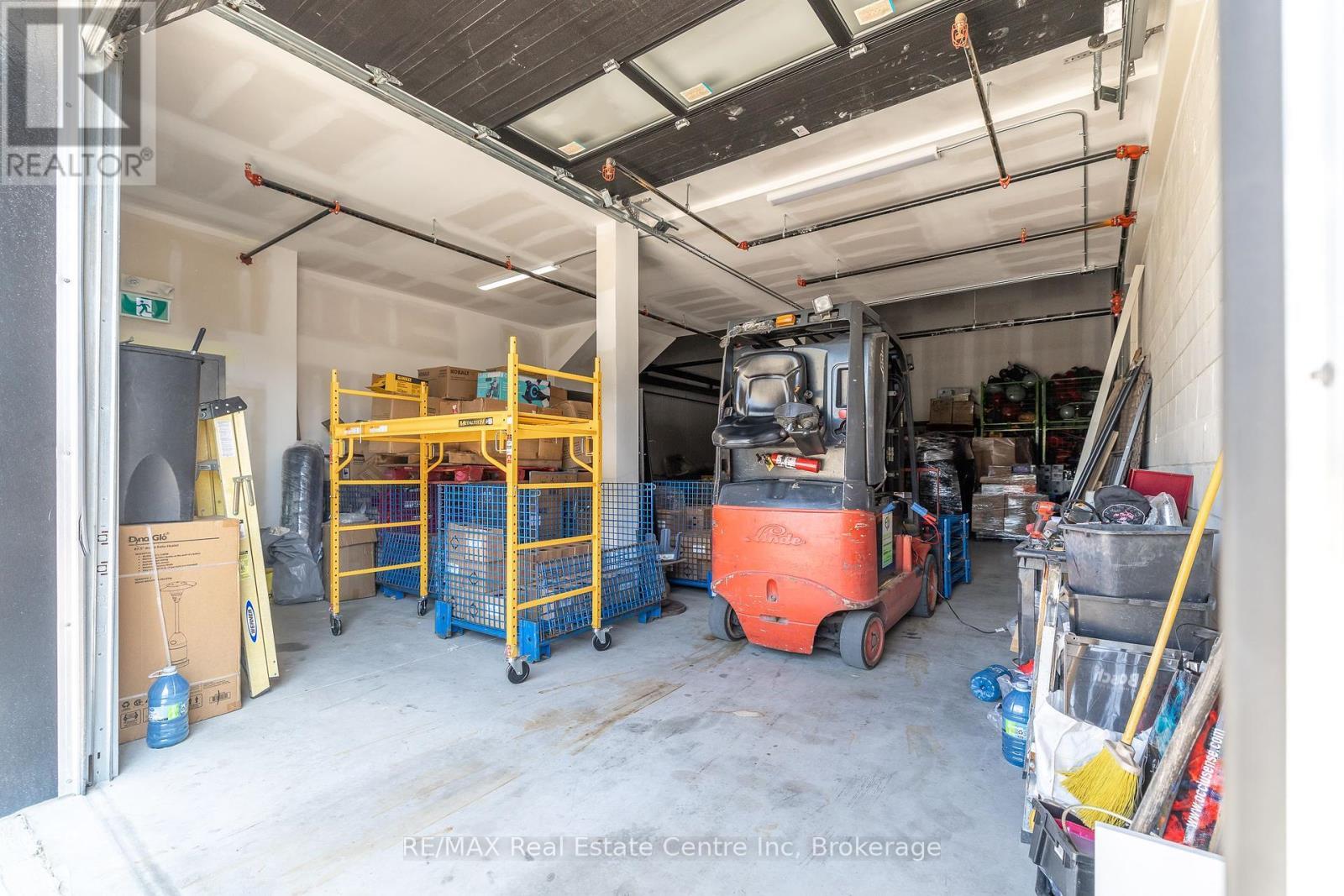 8 - 587 Hanlon Creek Boulevard, Guelph (Kortright Hills), ON