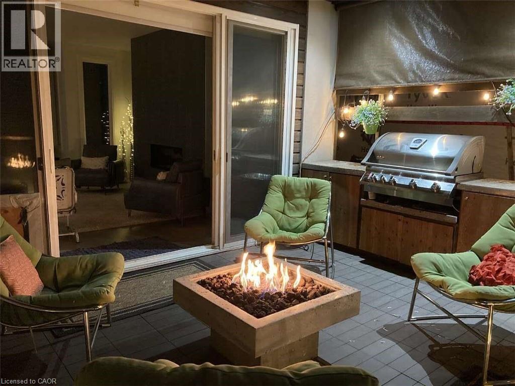 975 Beach Boulevard, Hamilton, ON - With Deck Patio Veranda With Exterior