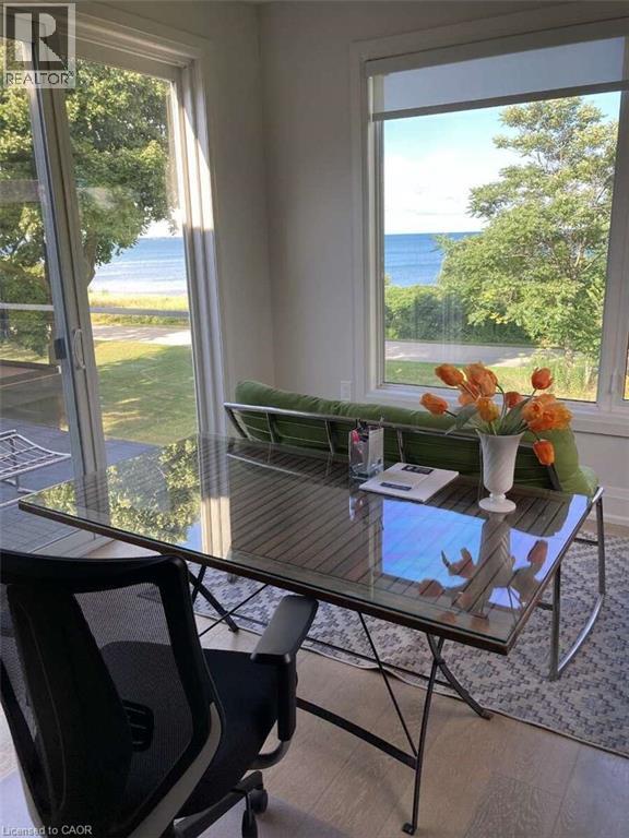 975 Beach Boulevard, Hamilton, ON - Photo Showing Other Room