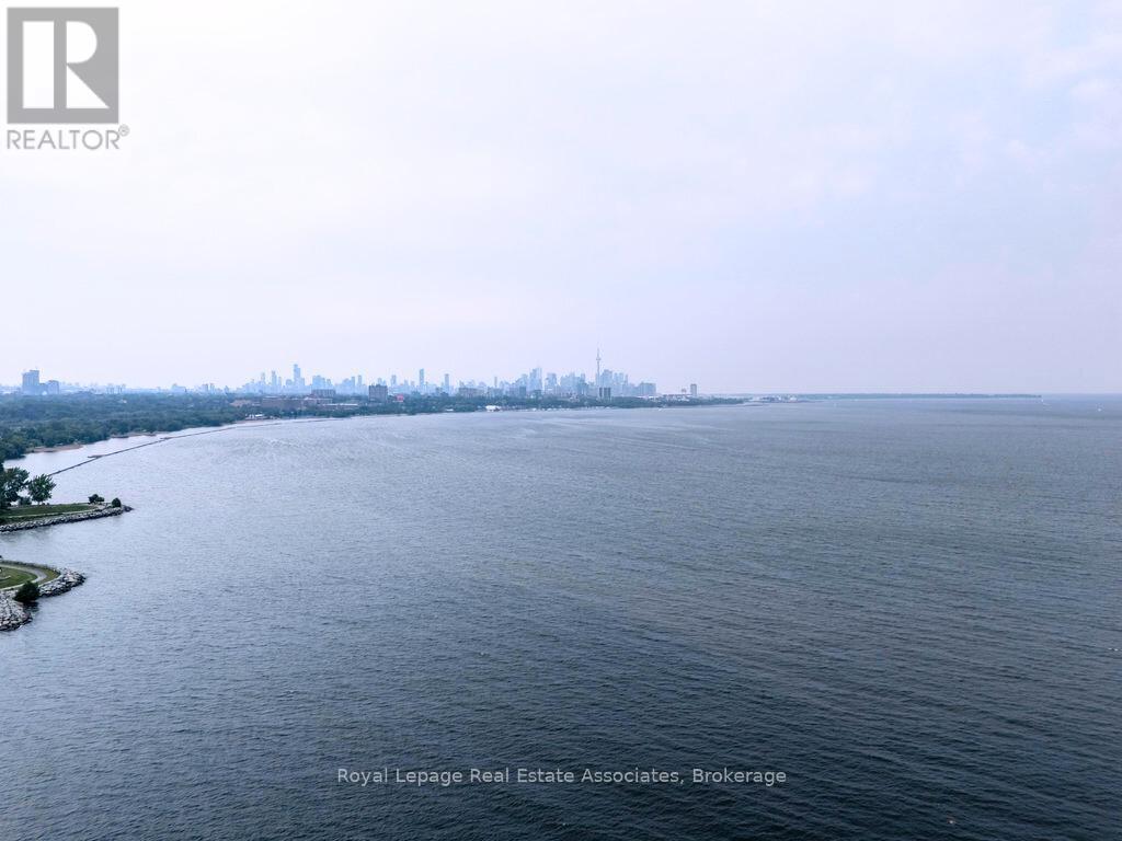 1514 - 2083 Lake Shore Boulevard W, Toronto, ON