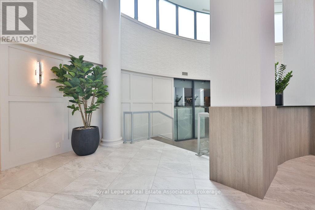 1514 - 2083 Lake Shore Boulevard W, Toronto, ON