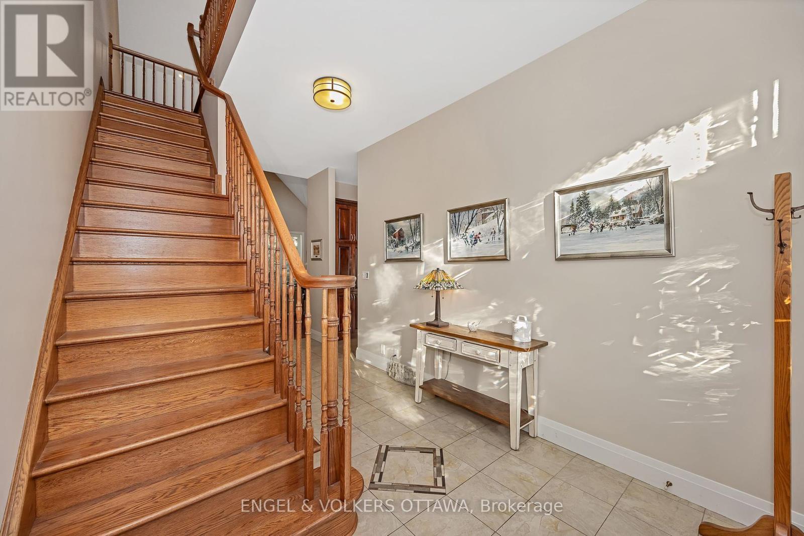 1836 Whitemarsh Crescent, Ottawa, ON - Indoor Photo Showing Other Room