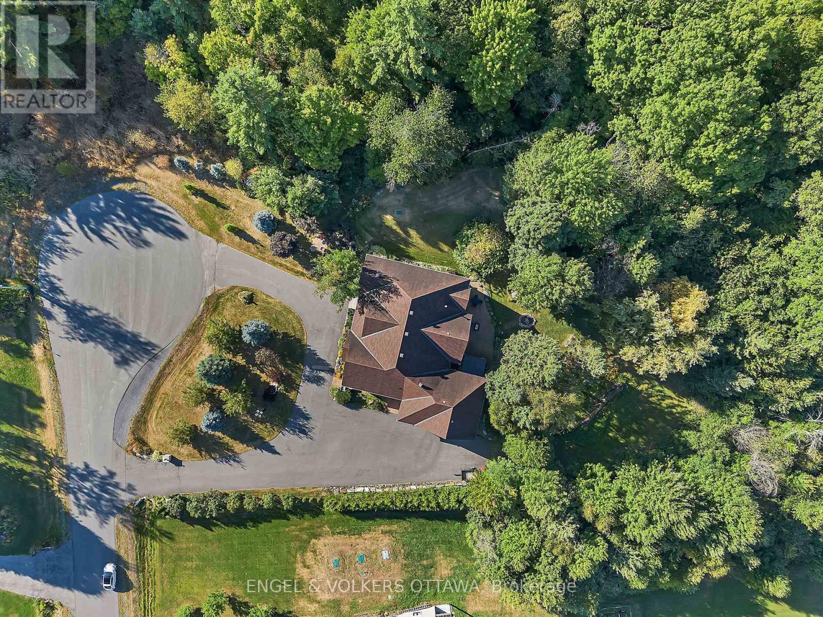 1836 Whitemarsh Crescent, Ottawa, ON - Outdoor With View