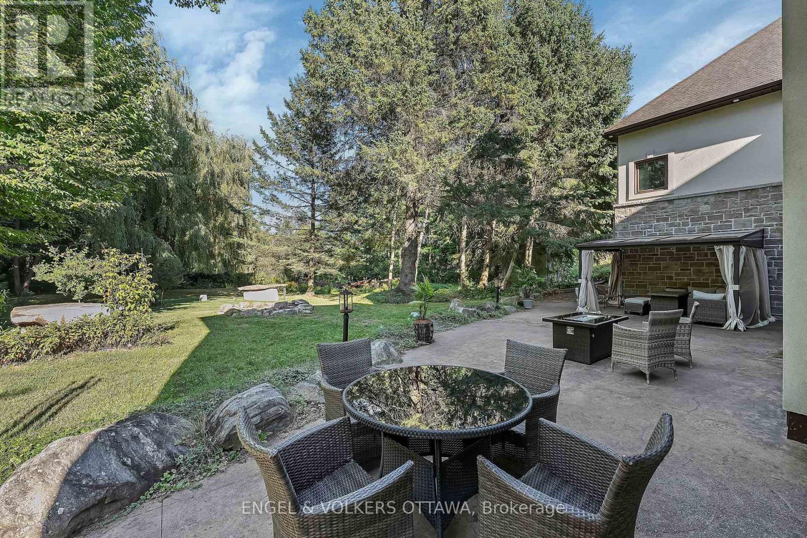 1836 Whitemarsh Crescent, Ottawa, ON - Outdoor With Deck Patio Veranda