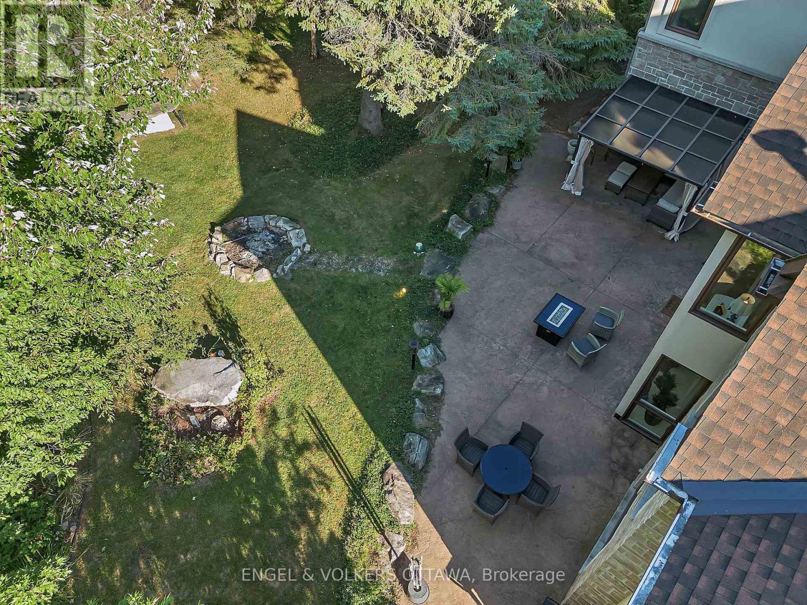 1836 Whitemarsh Crescent, Ottawa, ON - Outdoor