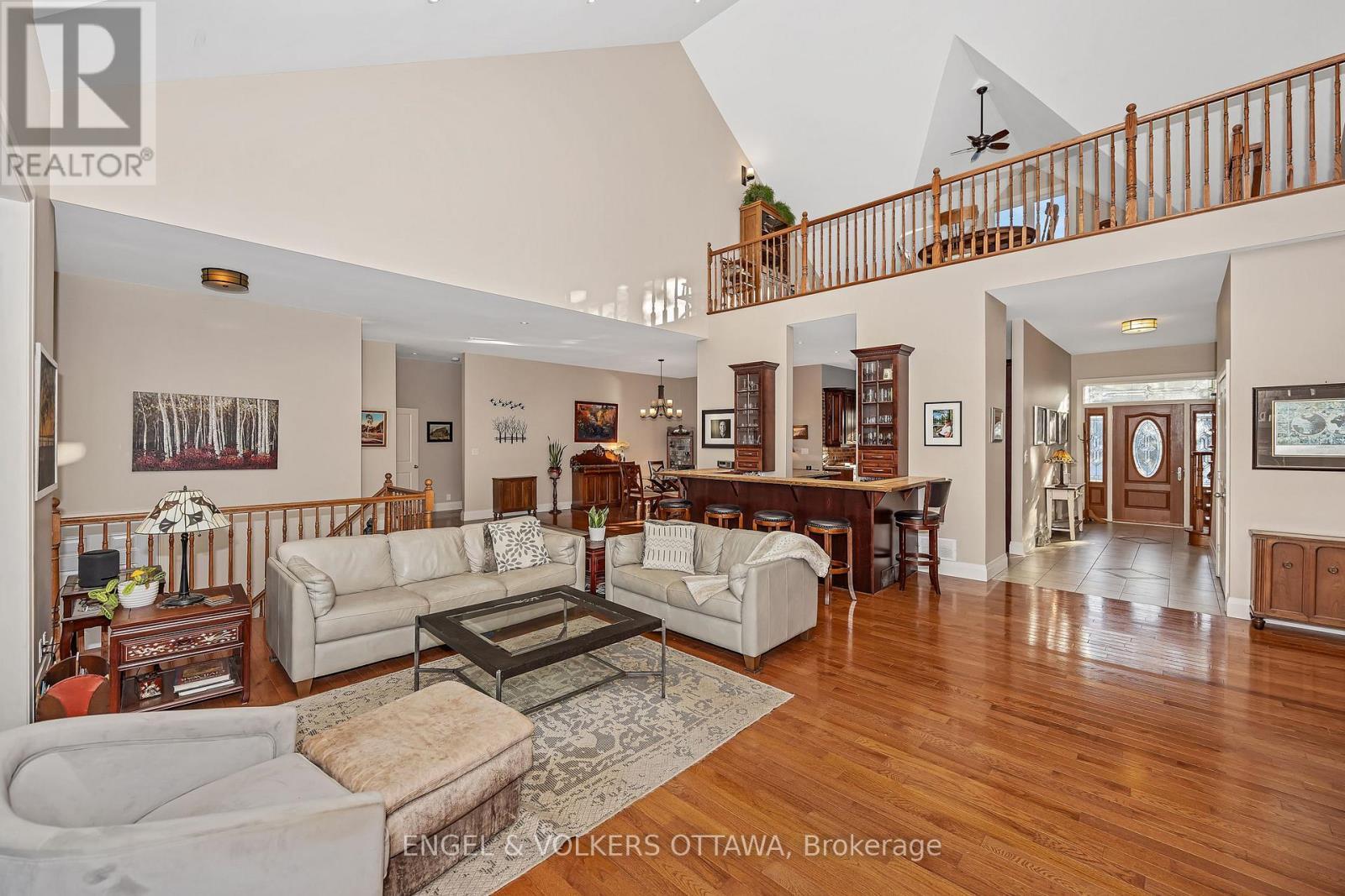 1836 Whitemarsh Crescent, Ottawa, ON - Indoor Photo Showing Living Room