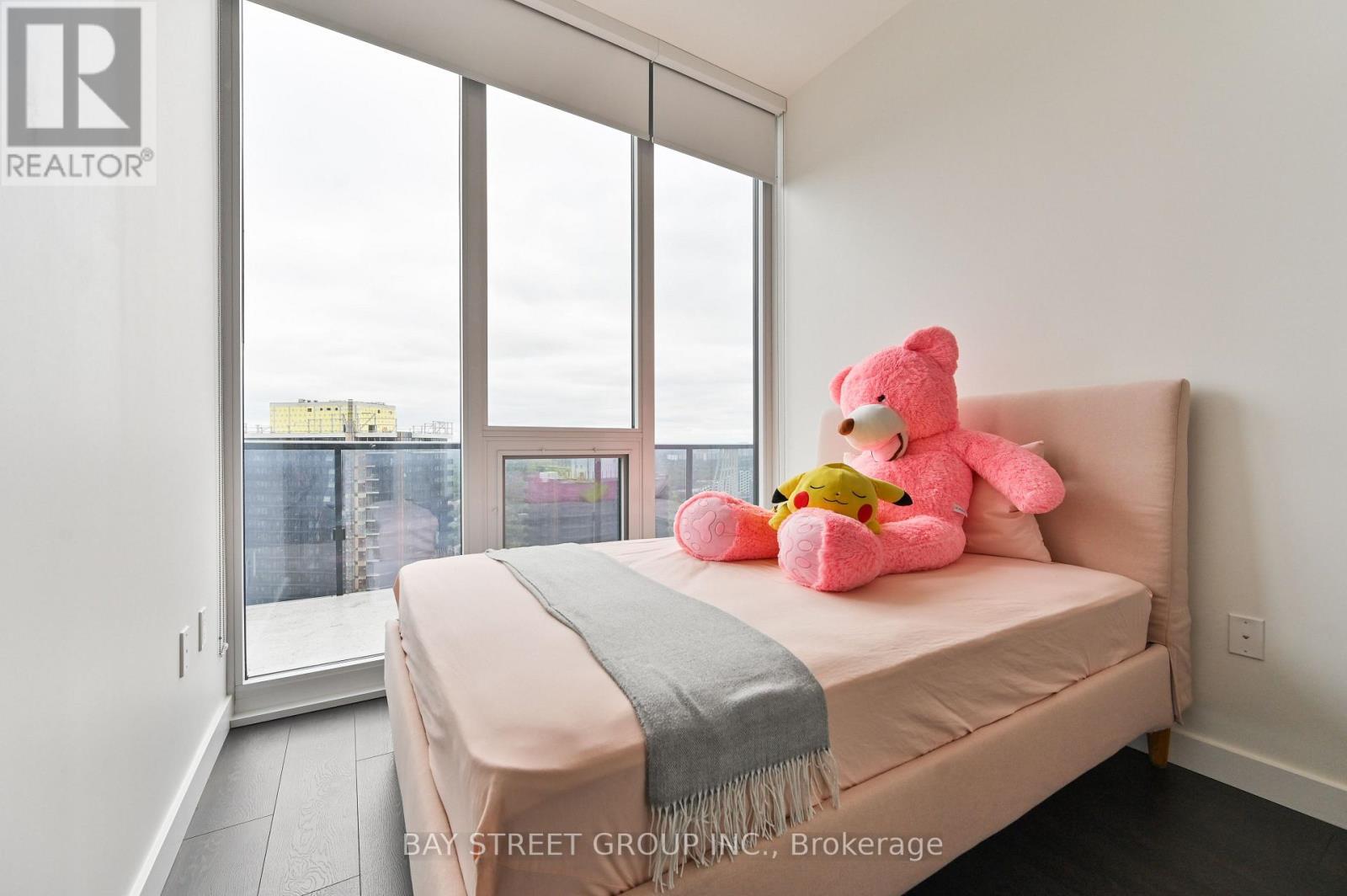 3808 - 85 Mcmahon Drive, Toronto, ON - Indoor Photo Showing Bedroom