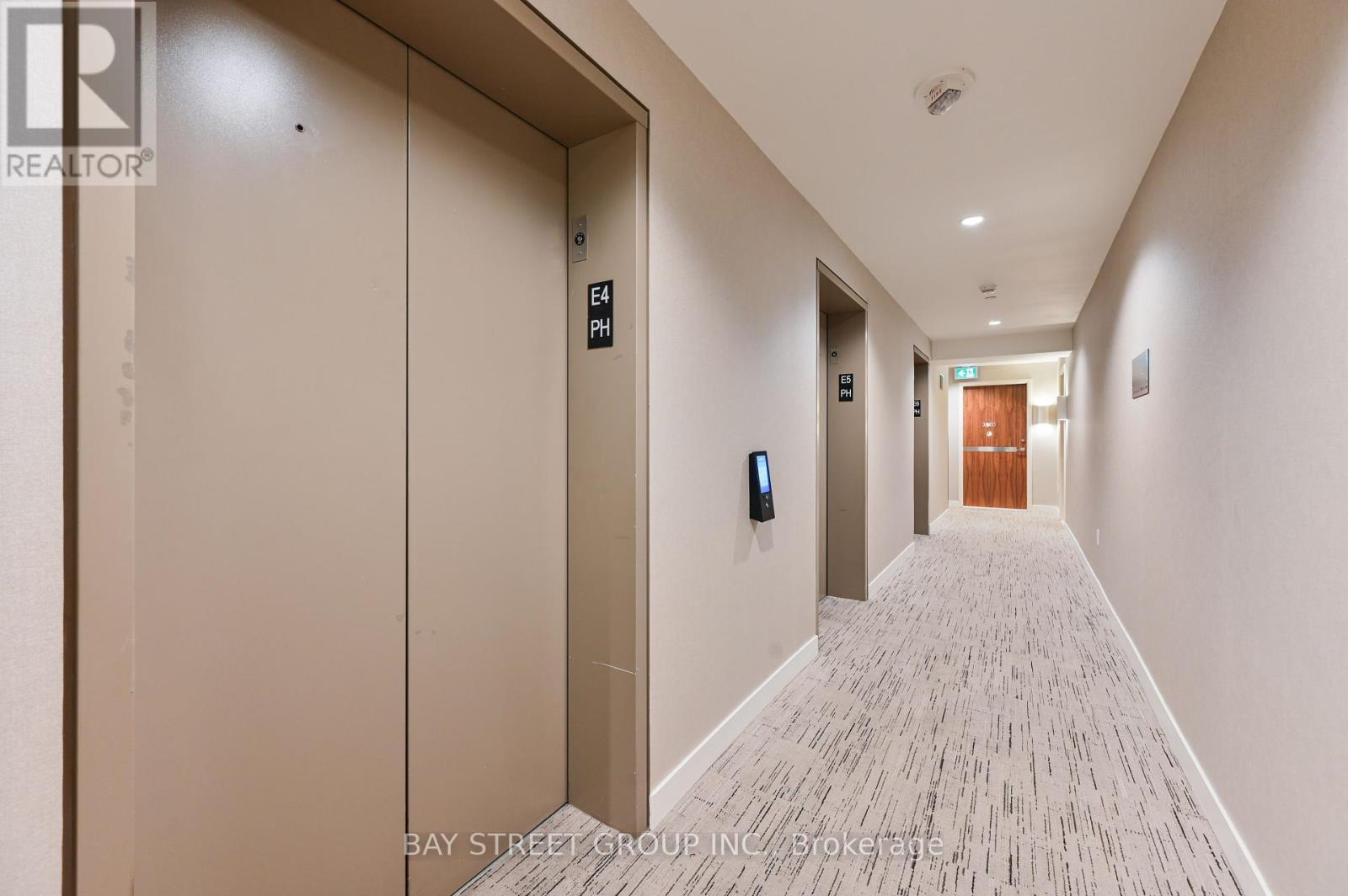 3808 - 85 Mcmahon Drive, Toronto, ON - Indoor Photo Showing Other Room