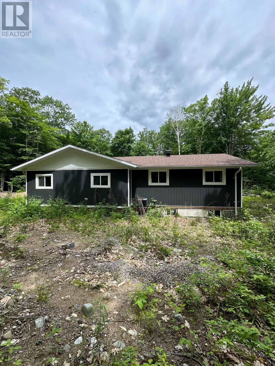 Back of Cottage - 1 Waagosh Miikans Lane W, Christian Island 30 (Beausoleil First Nation), ON - Outdoor