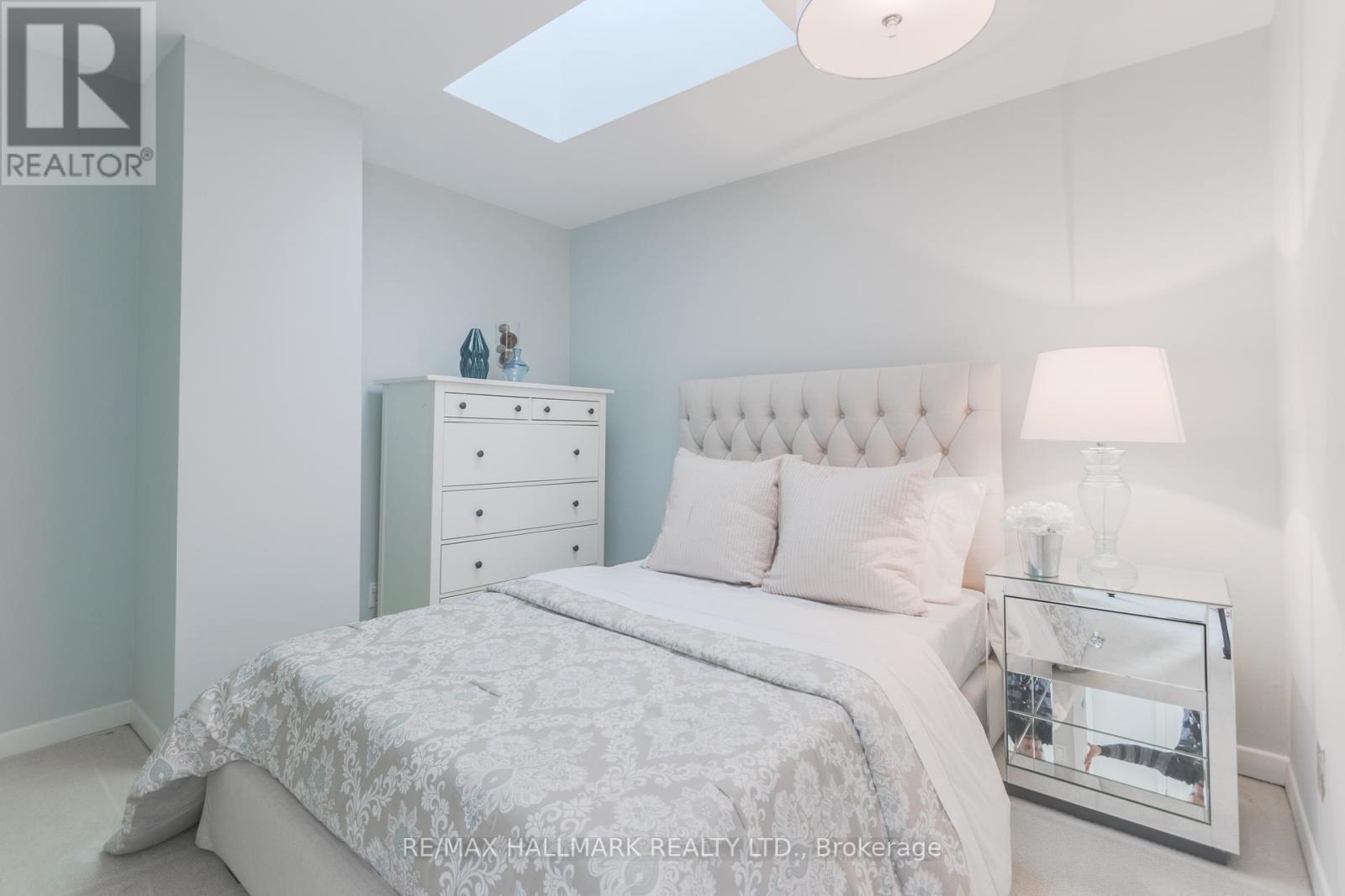 451 Broadview Avenue, Toronto, ON - Indoor Photo Showing Bedroom