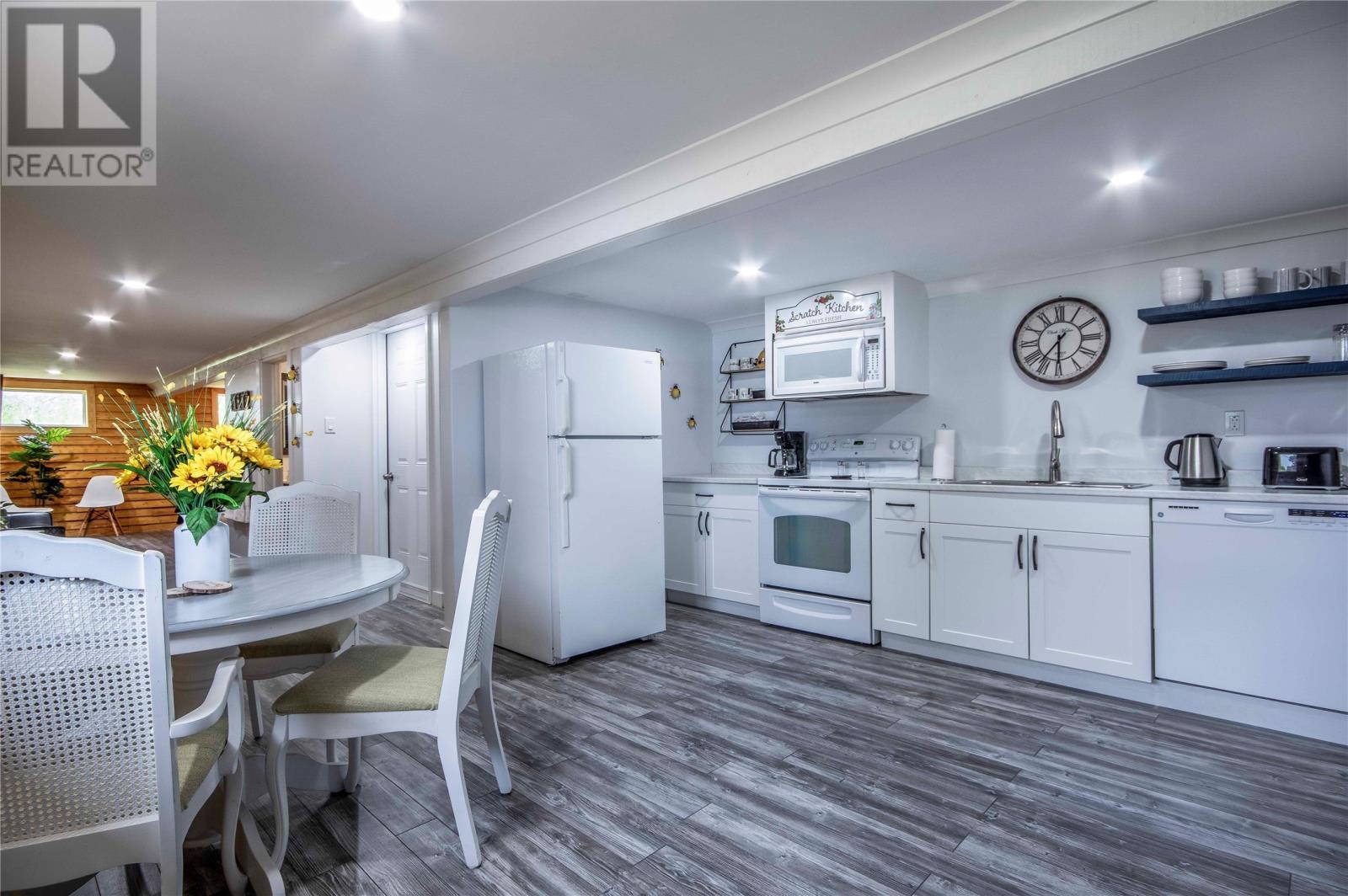 58 Front Road, Dildo, NL - Indoor