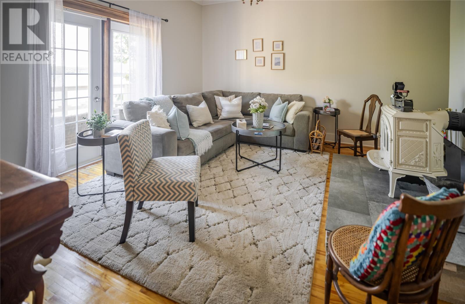 55 Seaview Drive, Burin, NL - Indoor Photo Showing Living Room