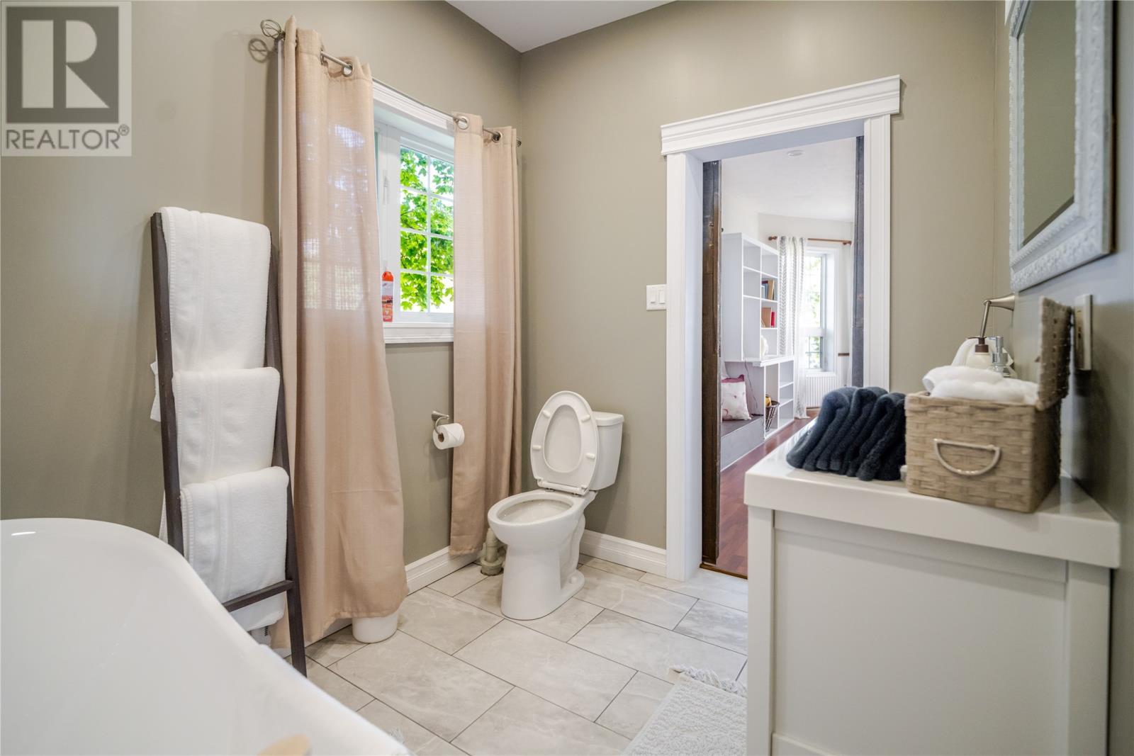 55 Seaview Drive, Burin, NL - Indoor Photo Showing Bathroom
