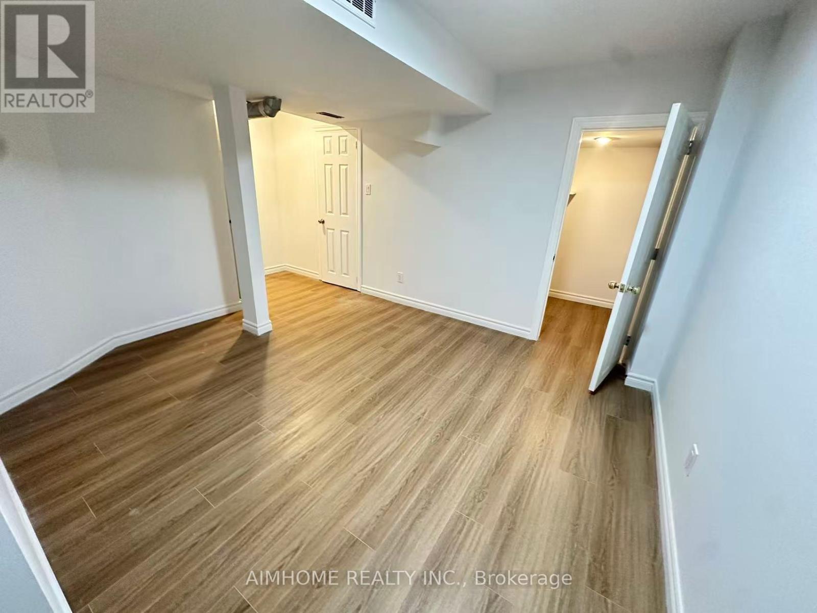 12 Goldsmith Crescent, Newmarket, ON - Indoor Photo Showing Other Room