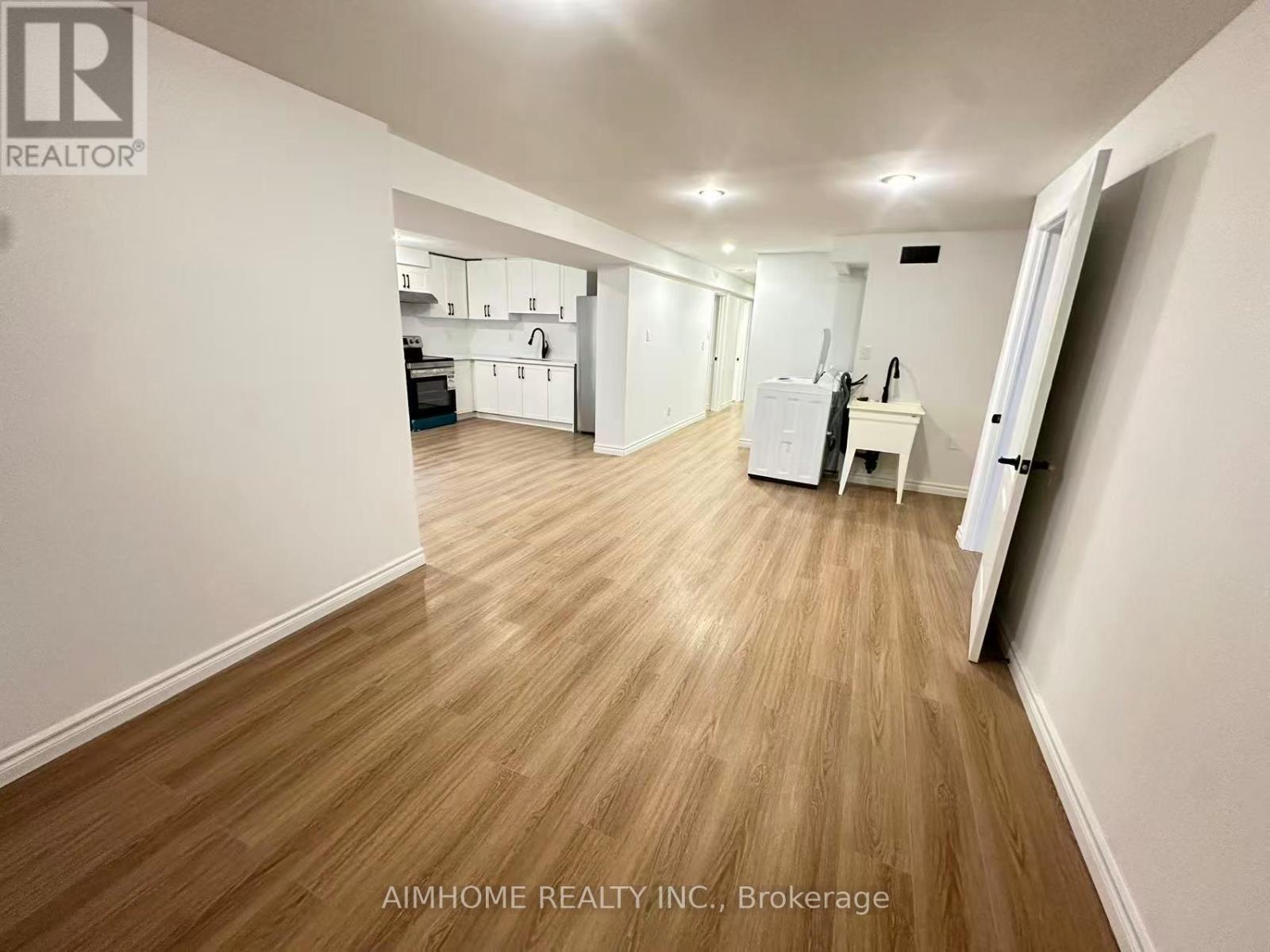 12 Goldsmith Crescent, Newmarket, ON - Indoor Photo Showing Other Room