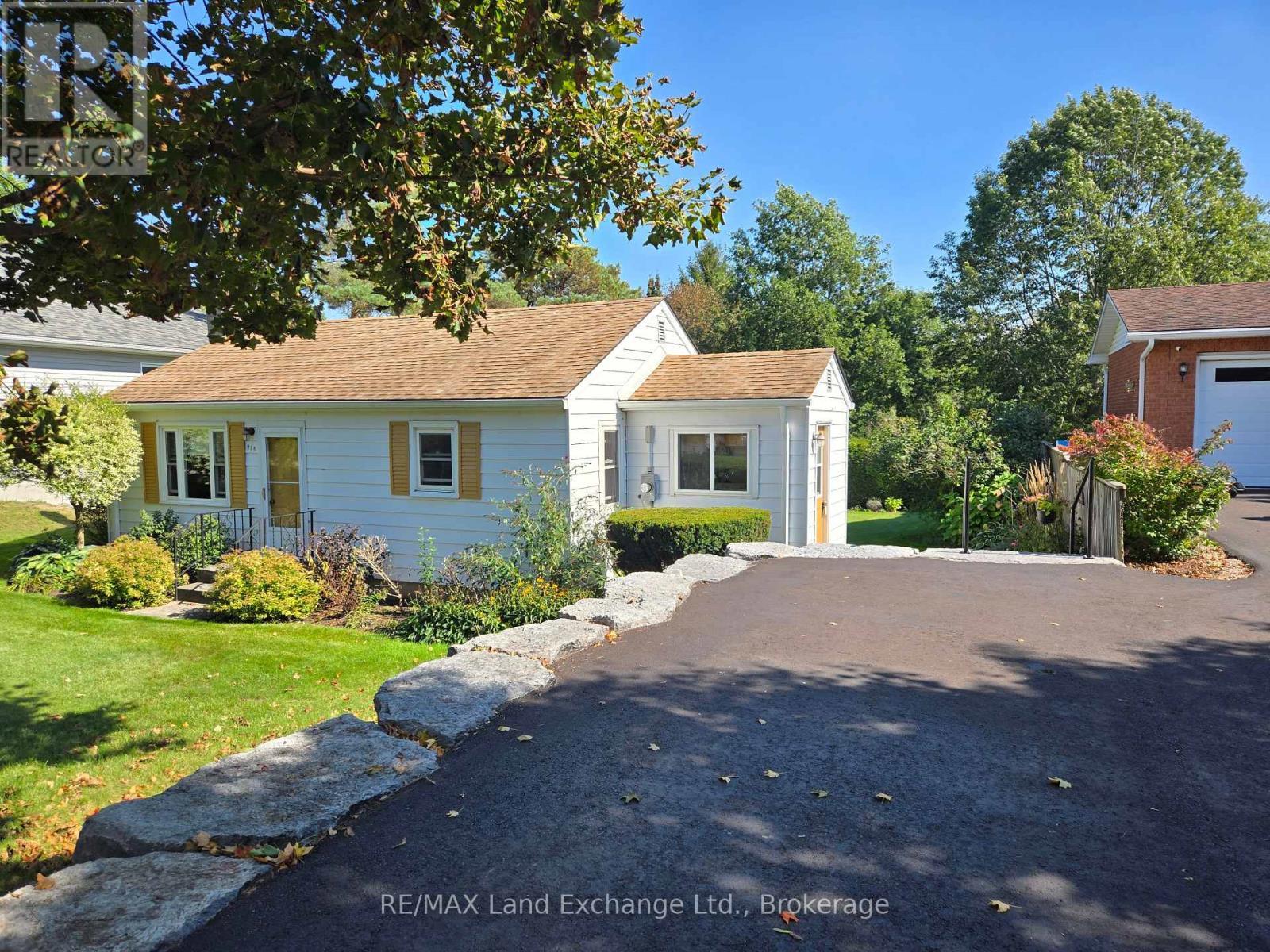 415 Elgin Street S, Kincardine, ON - Outdoor With Facade