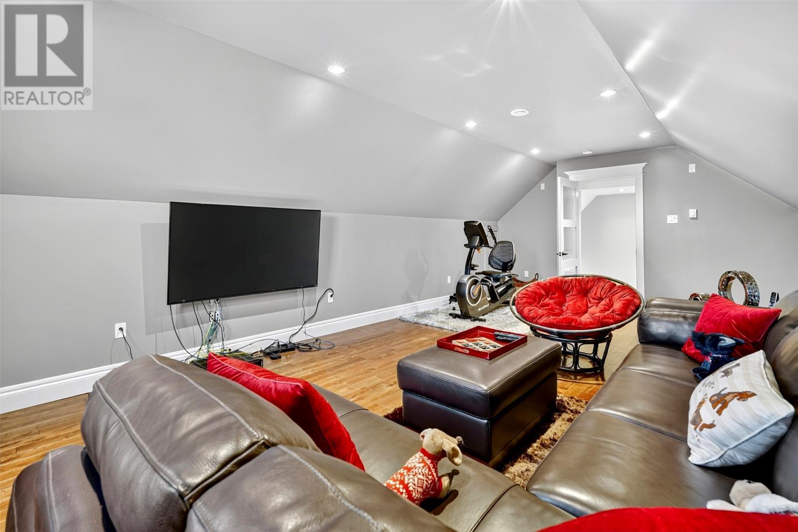 15 Pondside Road, Bristols Hope, NL - Indoor Photo Showing Other Room